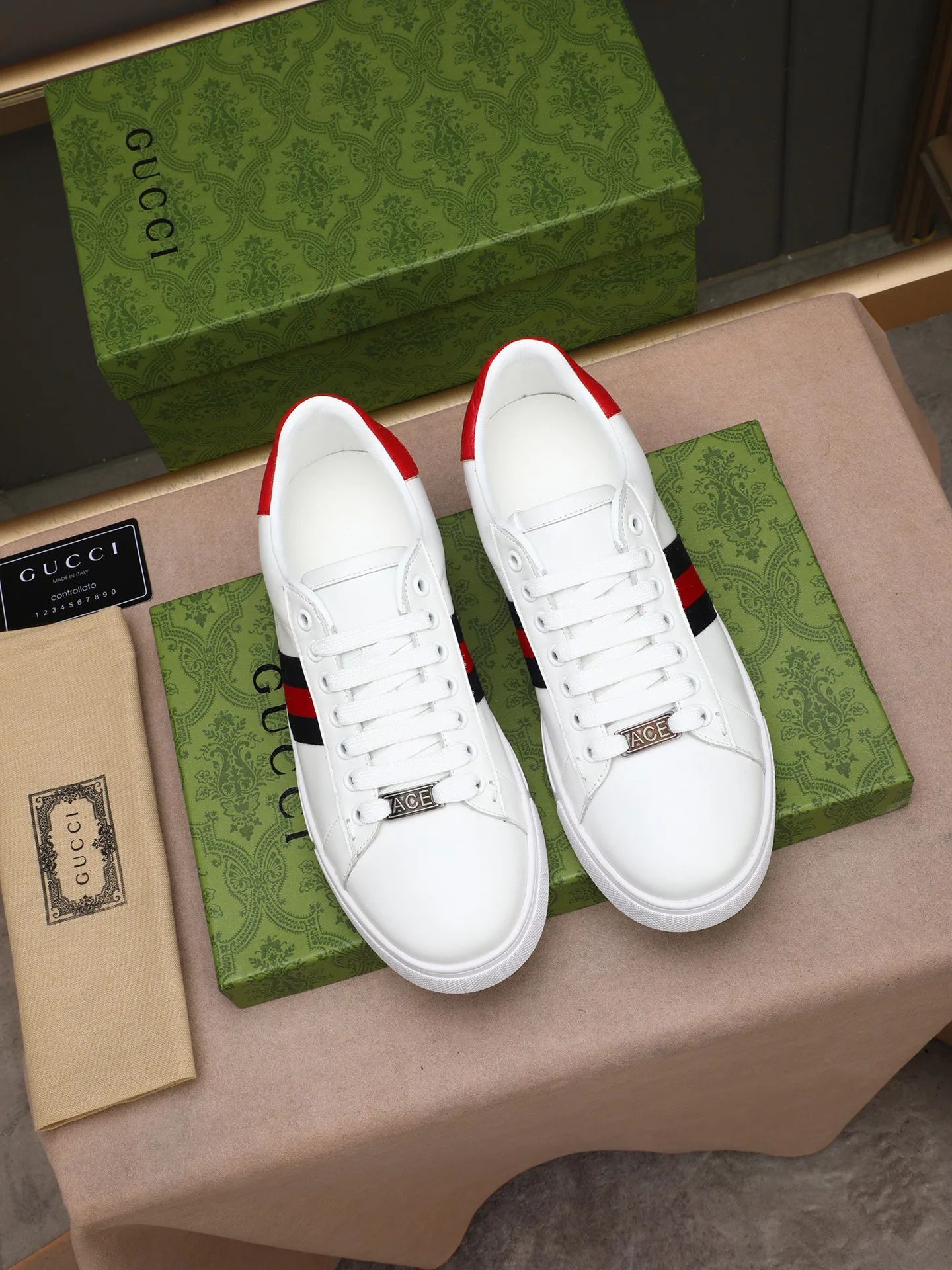 Кроссовки Мужские Gucci 12960039