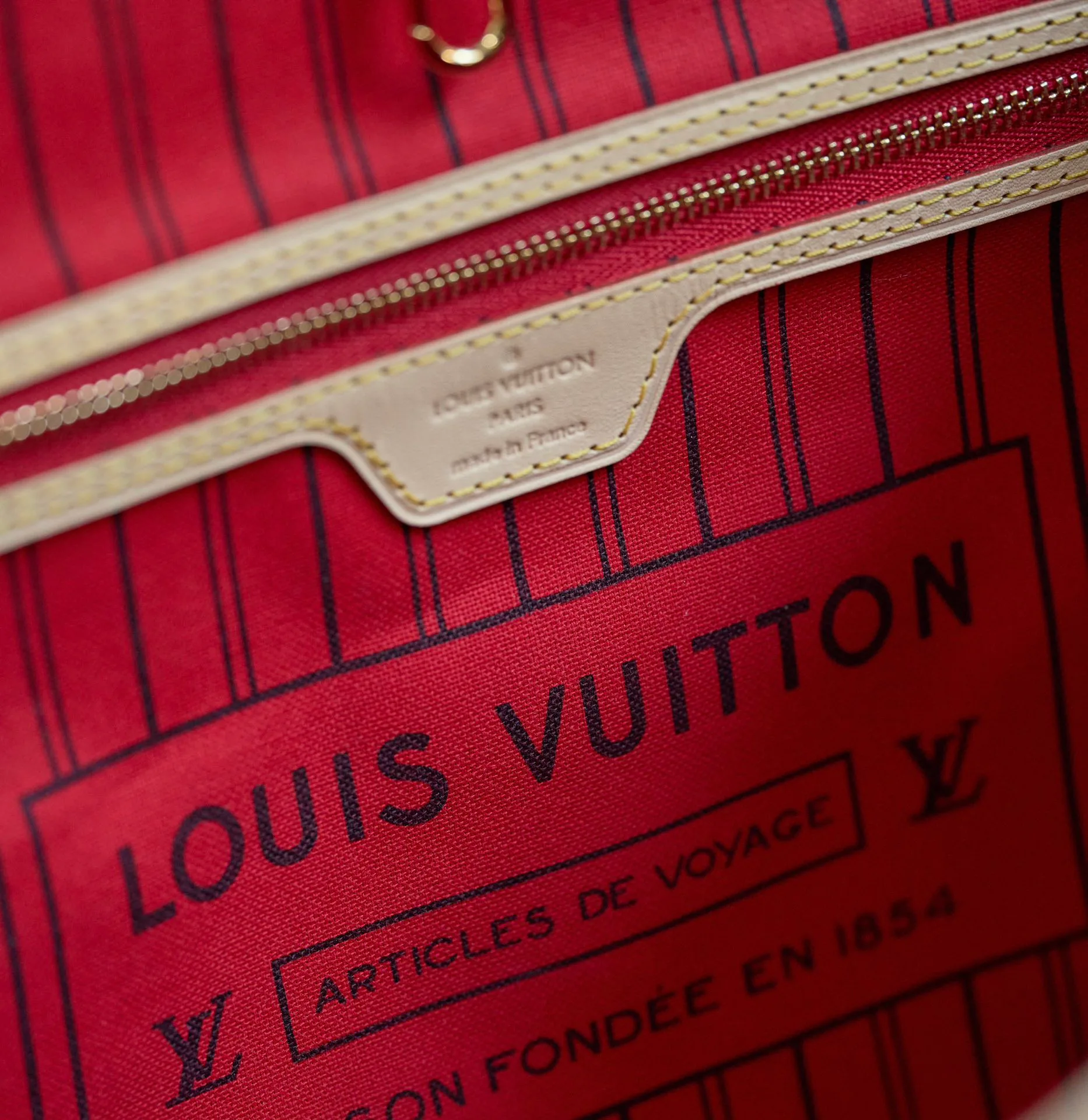 Классические Сумки Женские Louis Vuitton 11869537