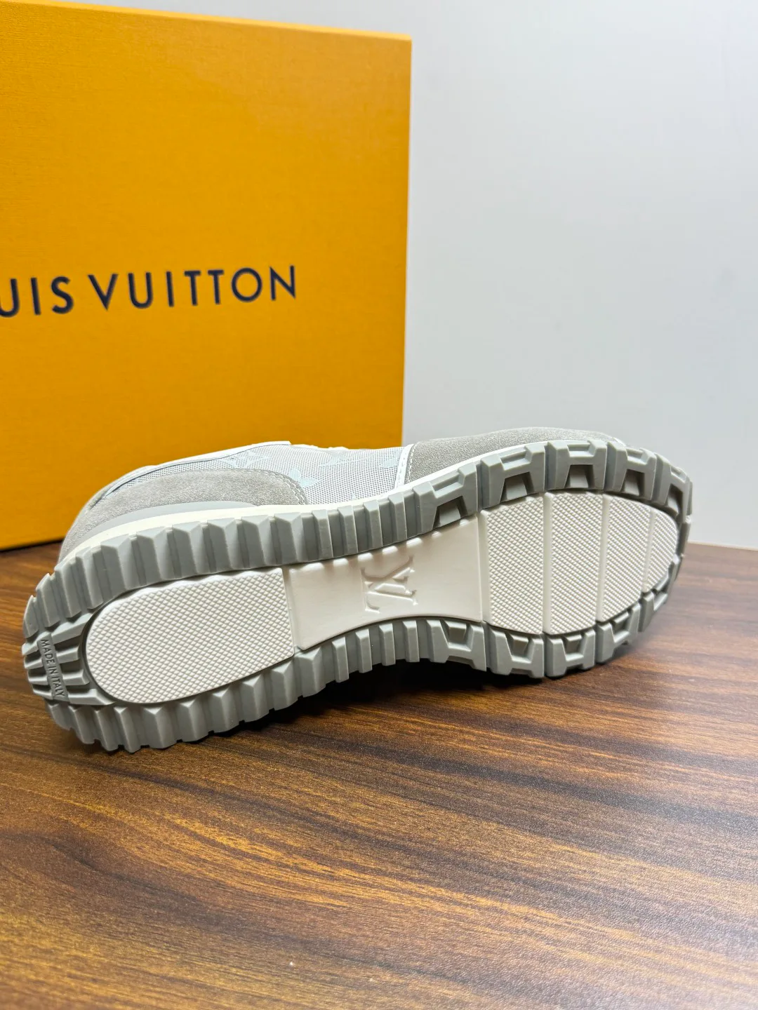 Кроссовки Мужские Louis Vuitton 20143425