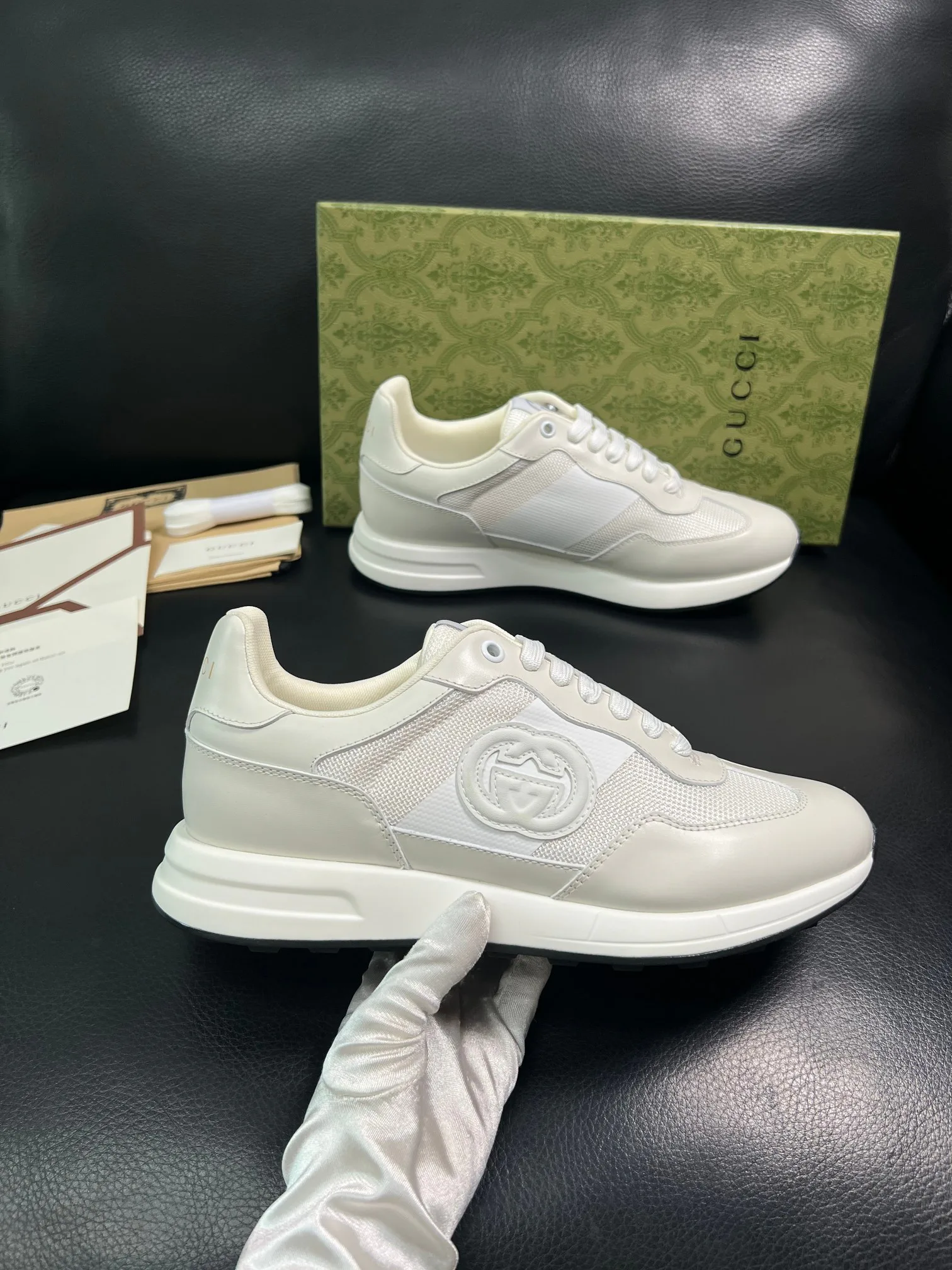 Кроссовки Мужские Gucci 18743955