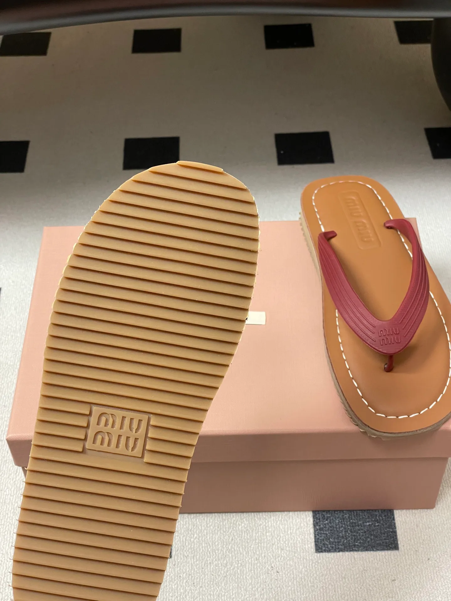 Шлепанцы Женские Miu Miu 13132808