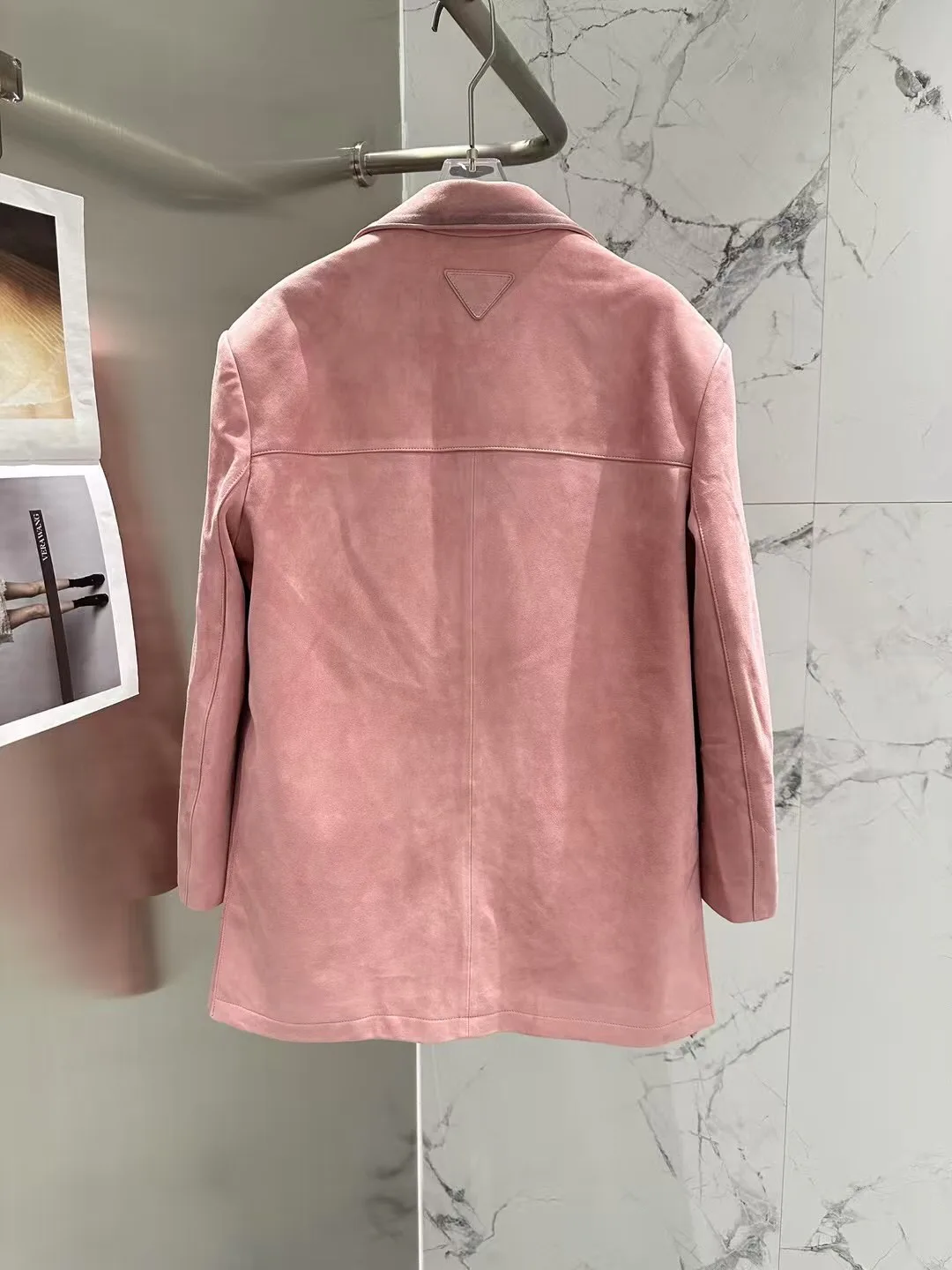 Кожаные Куртки И Дублёнки Женские Prada 13186432