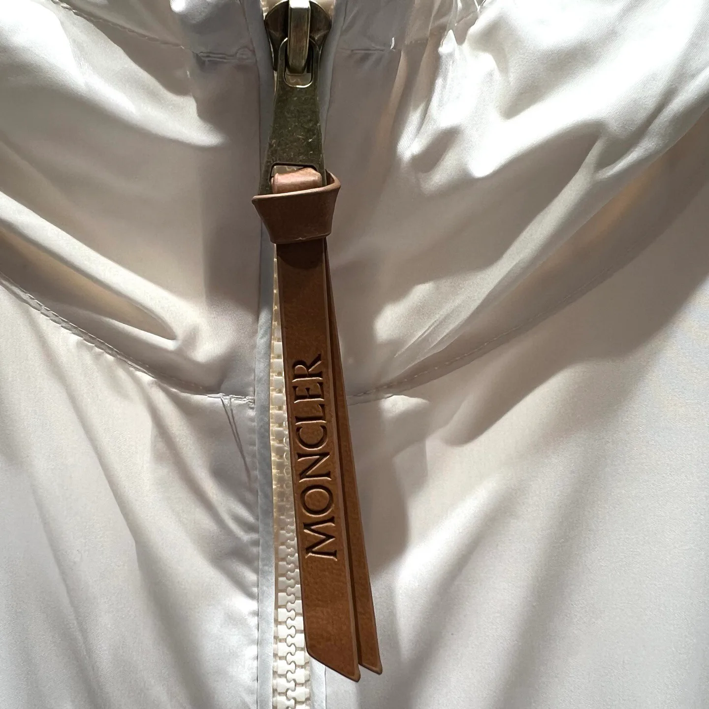 Куртки И Пуховики Женские Moncler 12778575