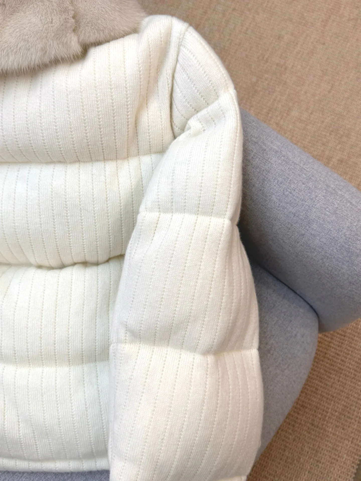 Куртки И Пуховики Женские Brunello Cucinelli 592952