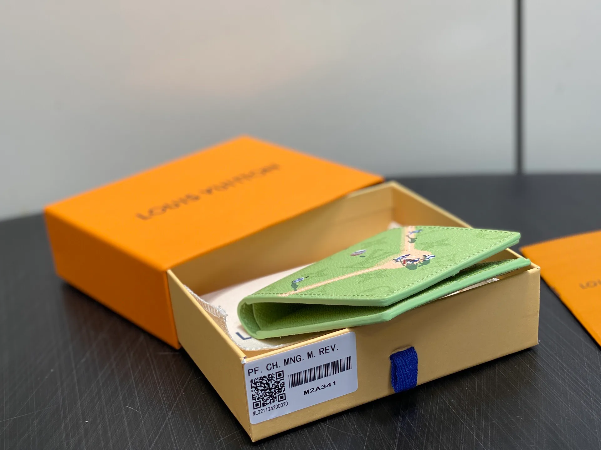 Клатчи Женские Louis Vuitton 17499414