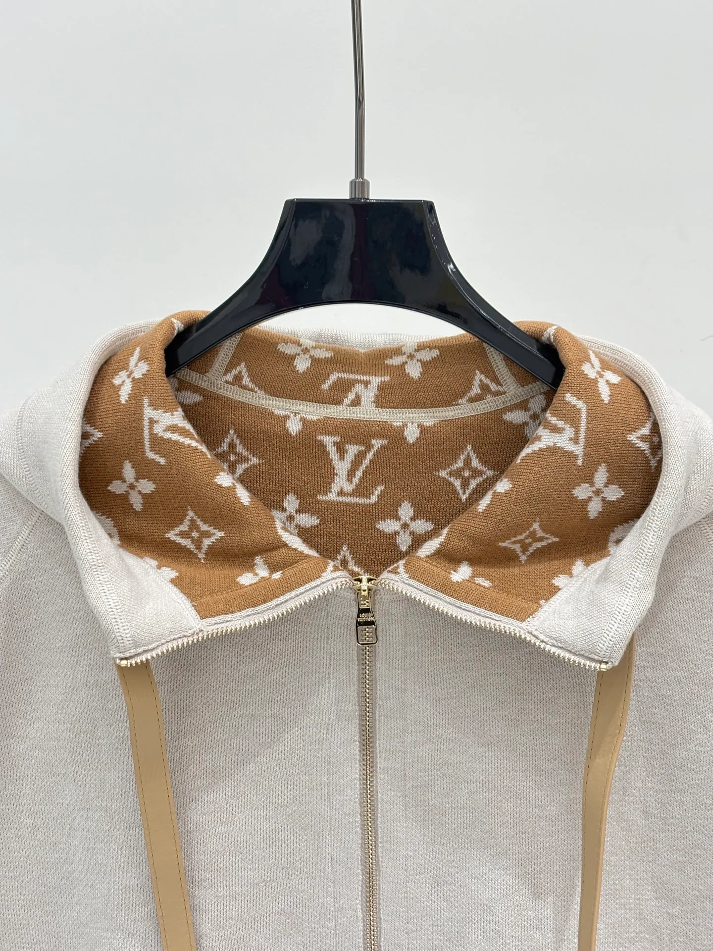 Жилеты Женские Louis Vuitton 18907513