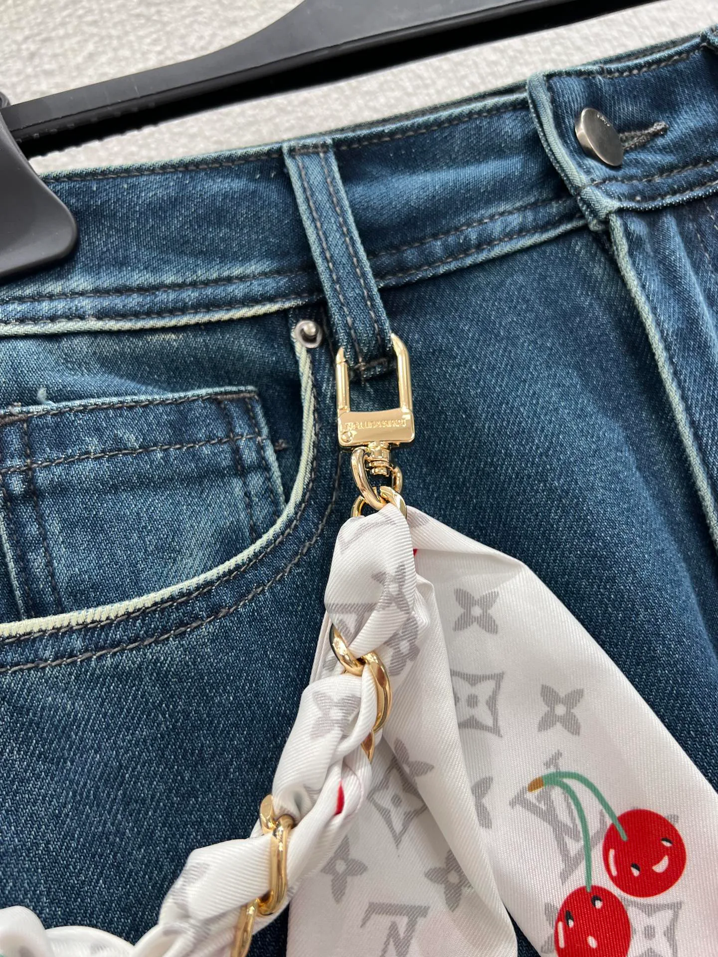 Джинсы Женские Louis Vuitton 5533317