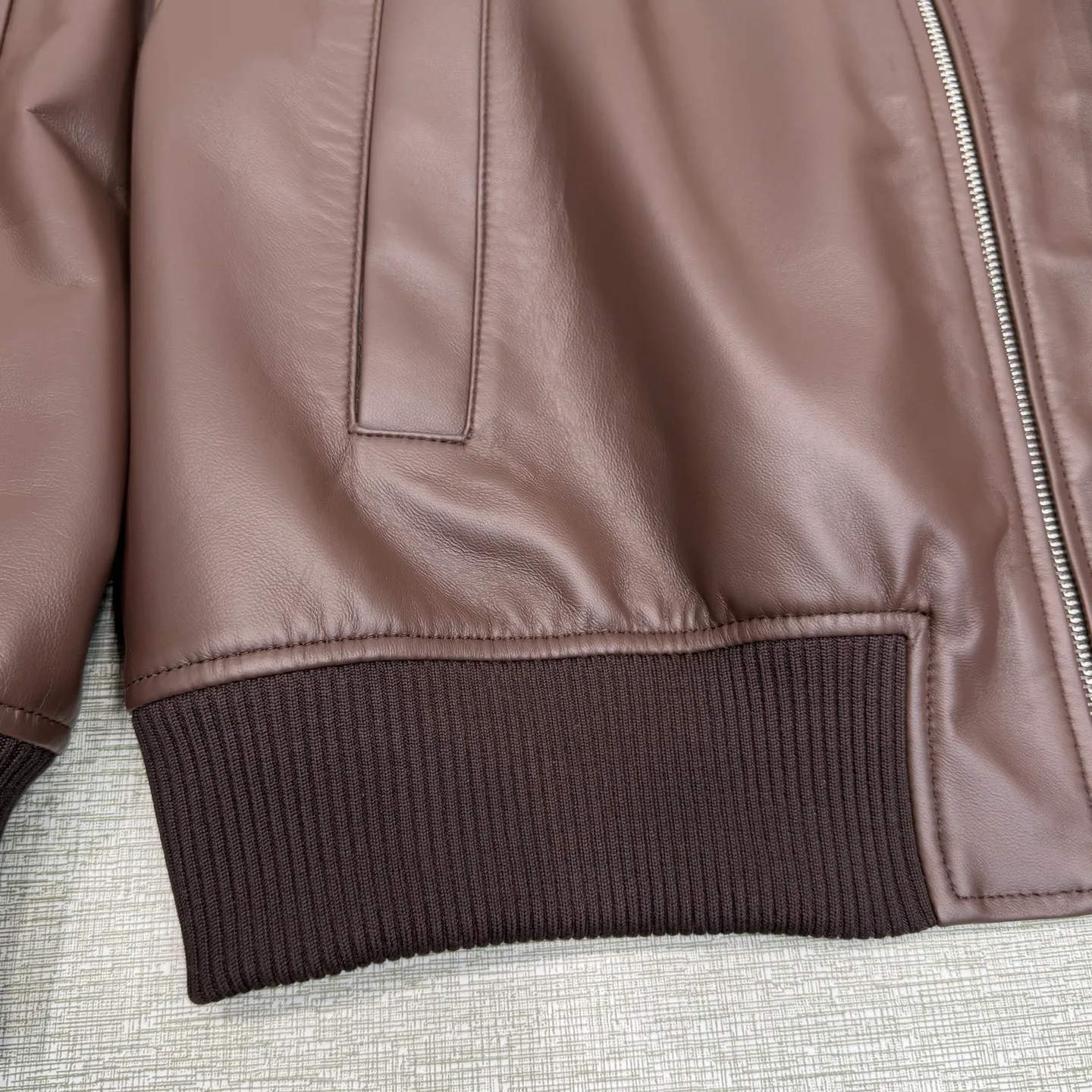 Кожаные Куртки И Дублёнки Женские Bottega Veneta 17408438