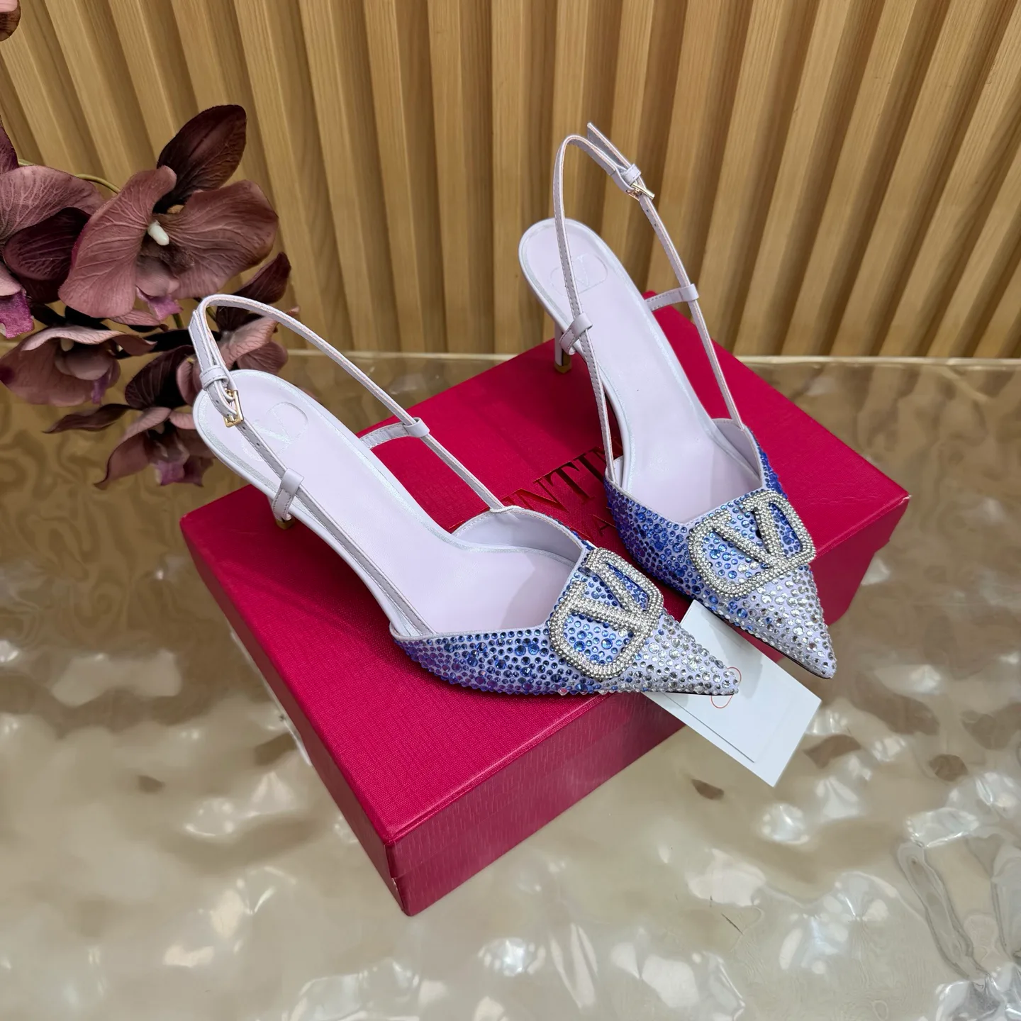 Босоножки Женские Valentino 18645829