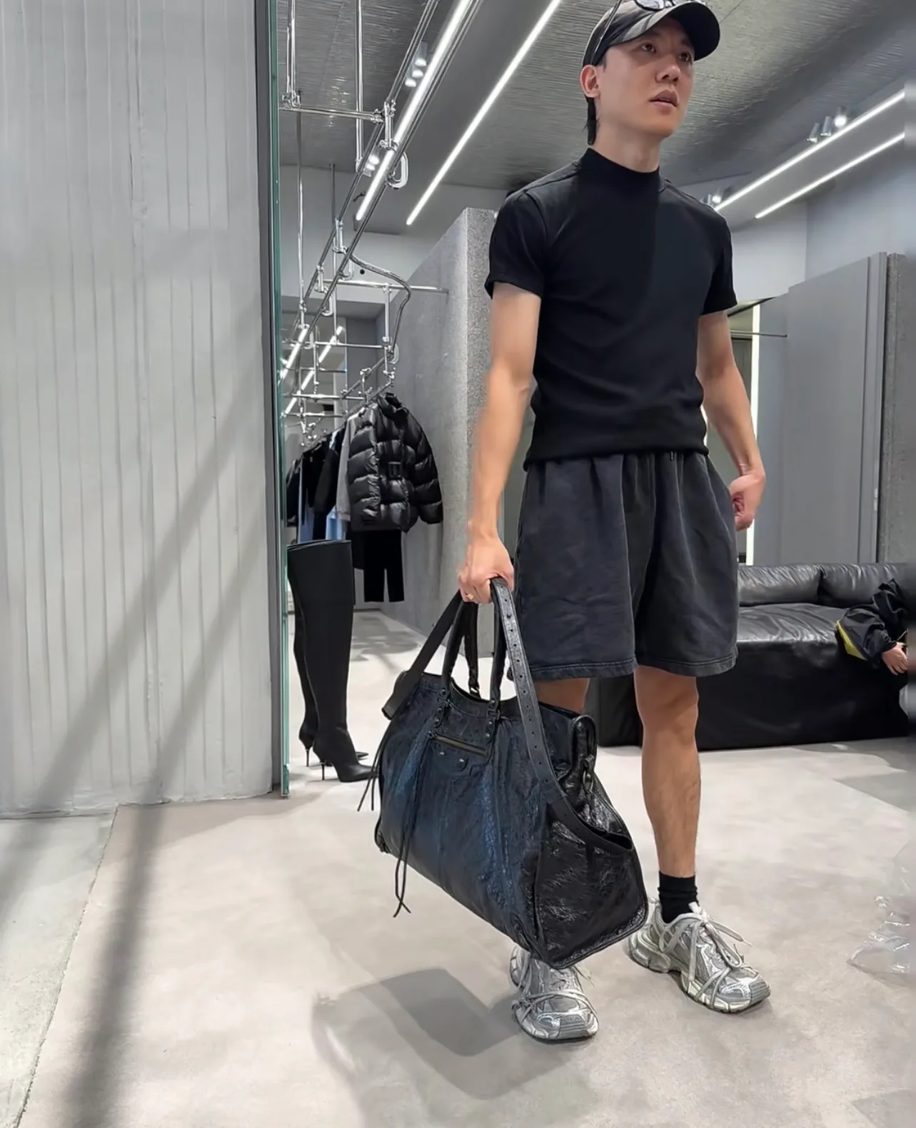 Классические Сумки Женские Balenciaga 595608