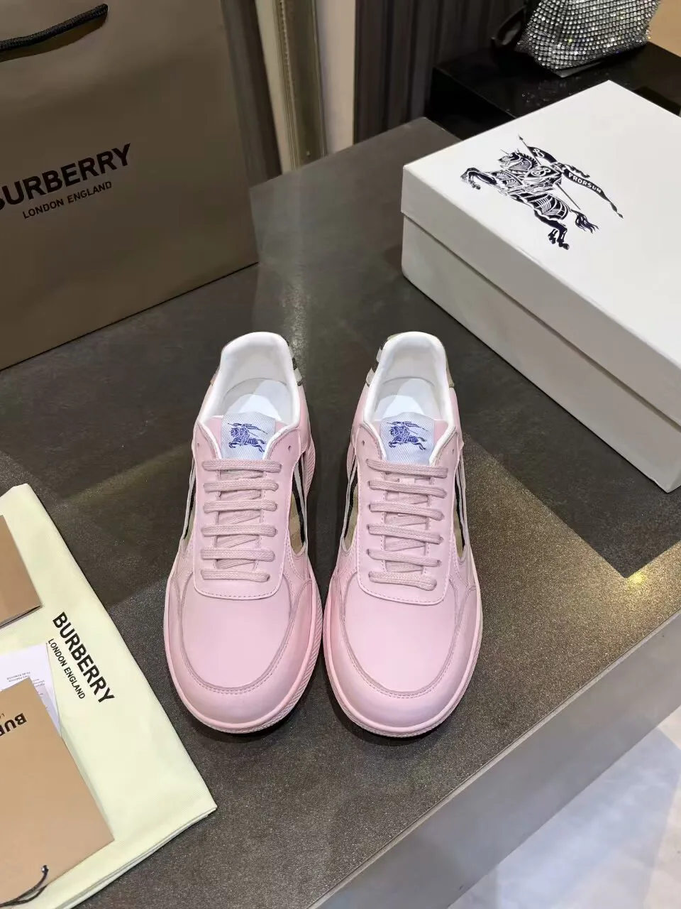 Кроссовки Женские Burberry 4180548