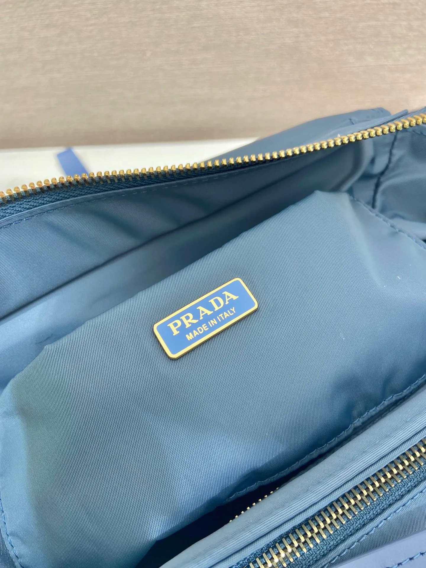 Сумки На Ремне Женские Prada 12874268
