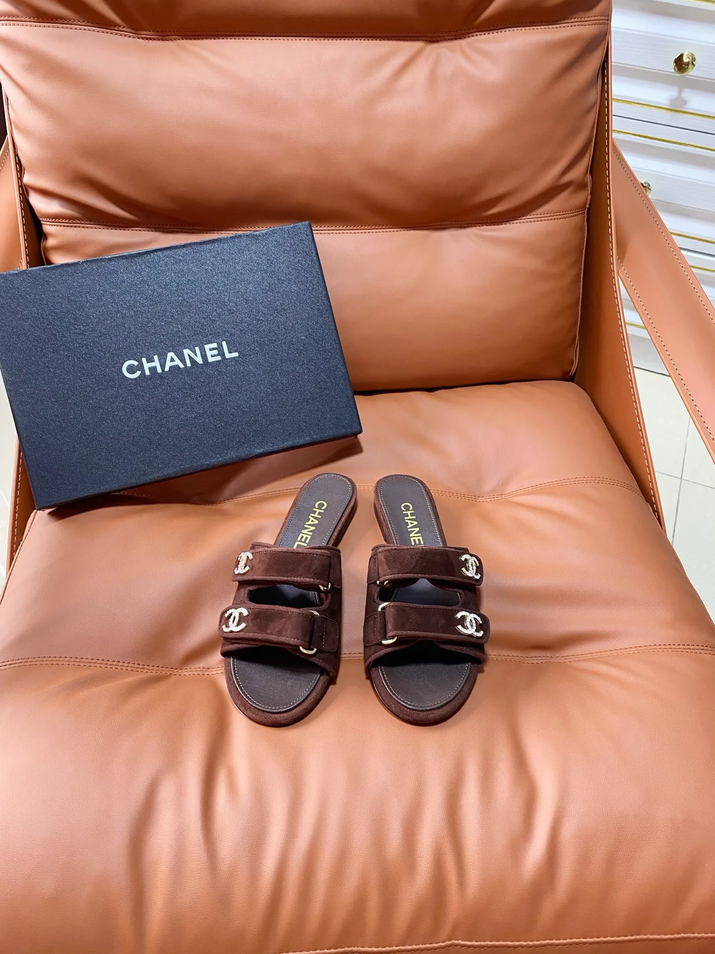 Шлепанцы Женские Chanel 13454357