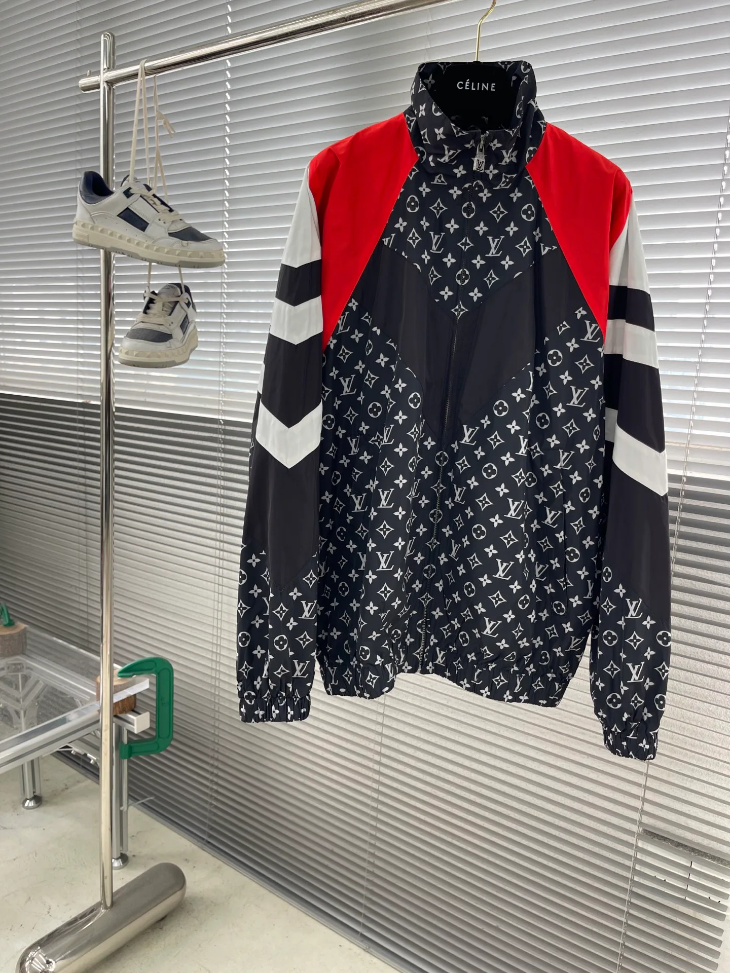 Куртки И Пуховики Мужские Louis Vuitton 9596377