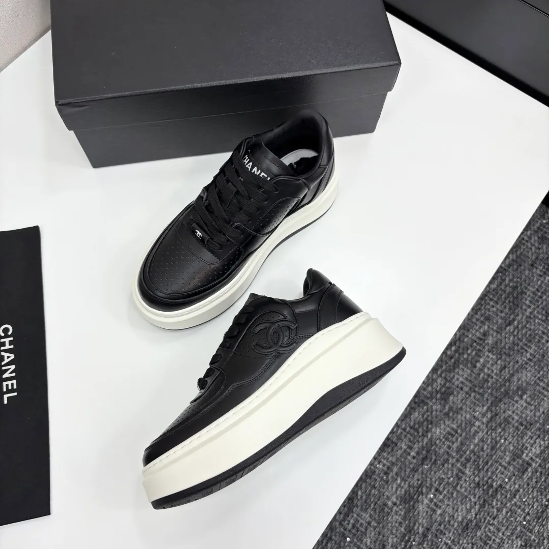 Кроссовки Женские Chanel 4502656