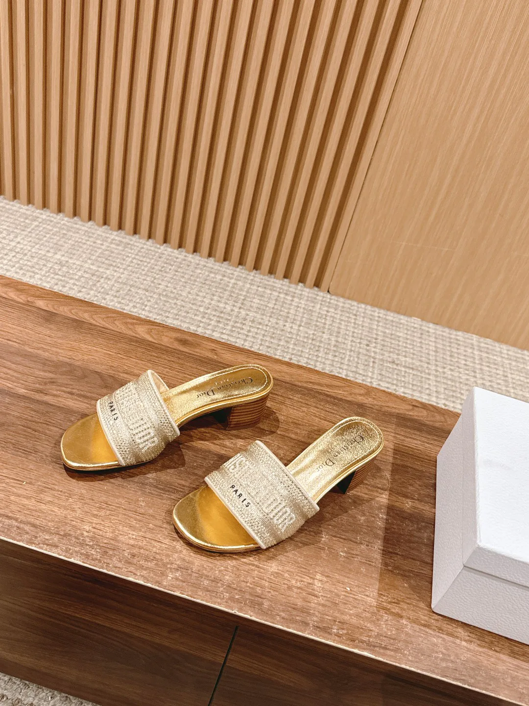 Босоножки Женские Christian Dior 11599925