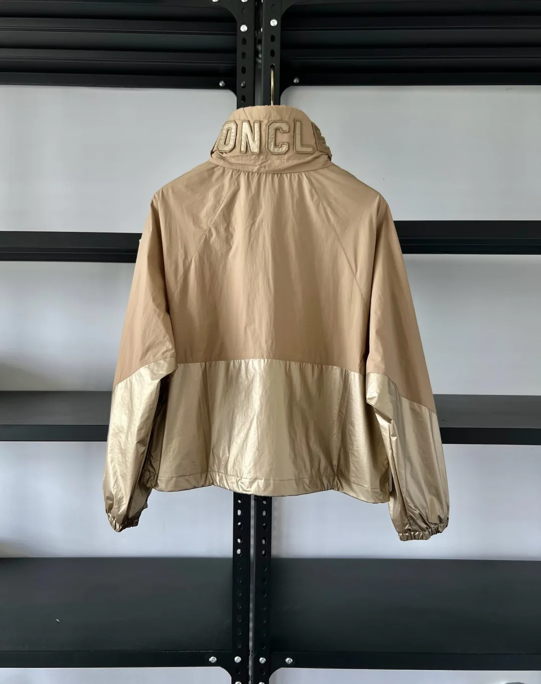 Куртки И Пуховики Женские Moncler 11489421