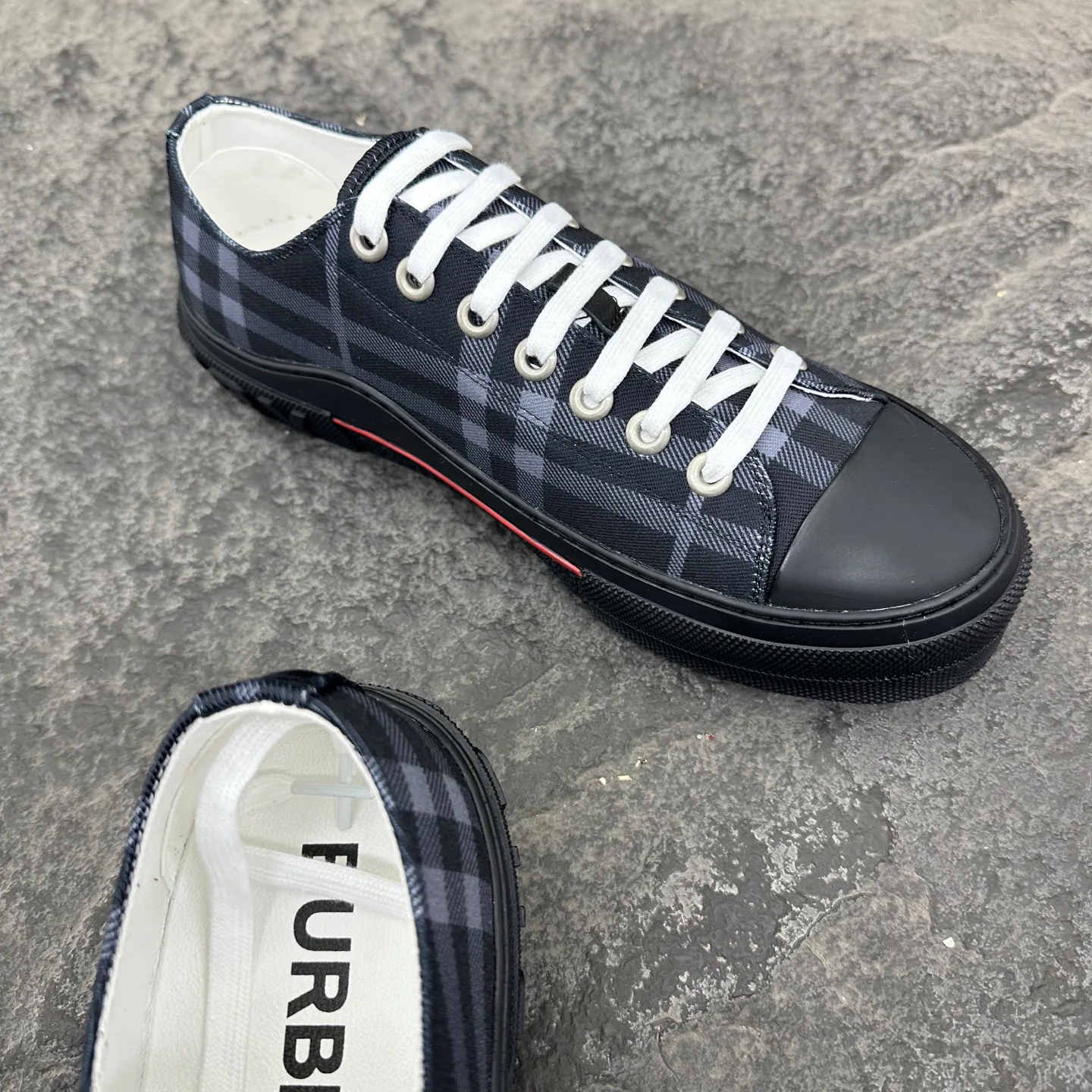 Кроссовки Мужские Burberry 18154133