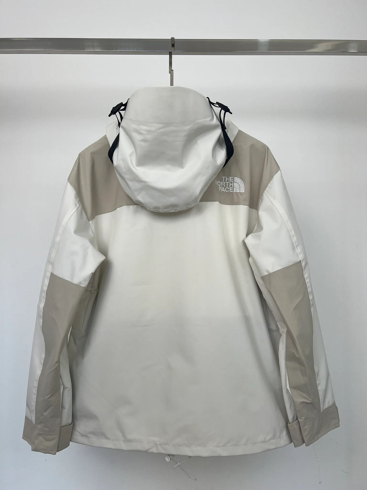 Куртки И Пуховики Женские The North Face 18416104