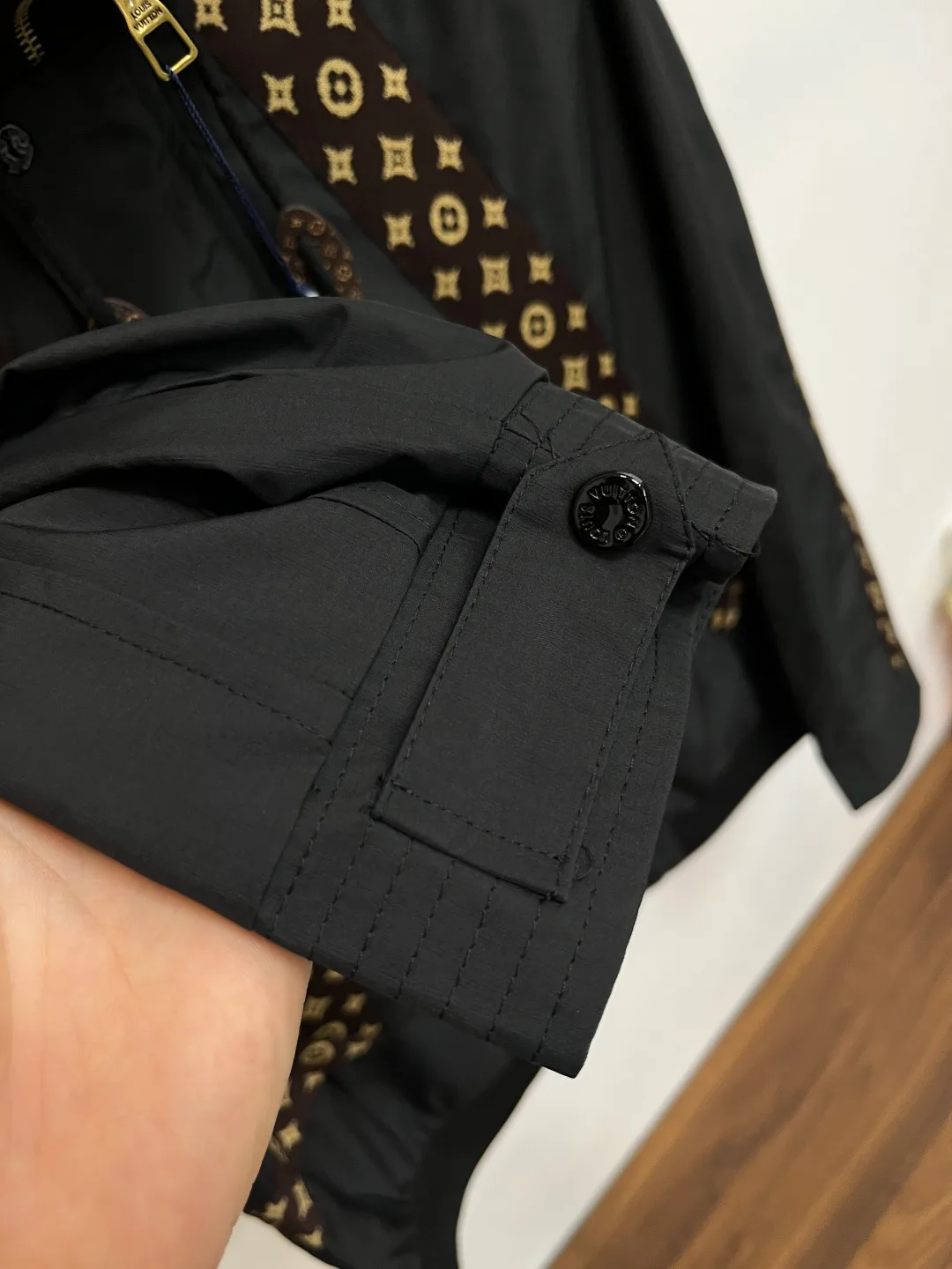 Куртки И Пуховики Мужские Louis Vuitton 11000521