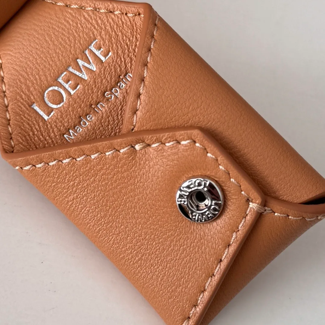 Классические Сумки Женские Loewe 17270394