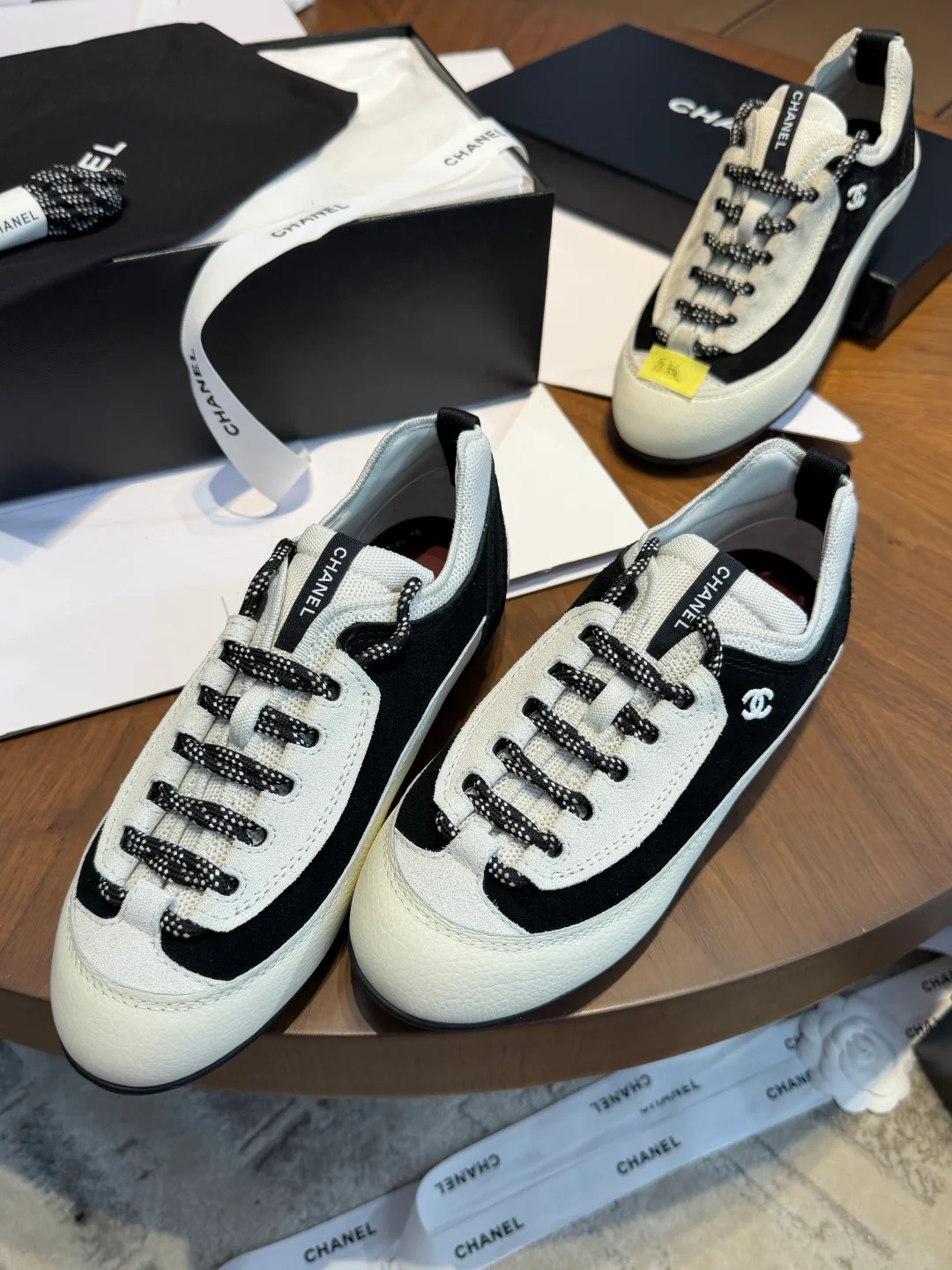 Кроссовки Женские Chanel 18066789