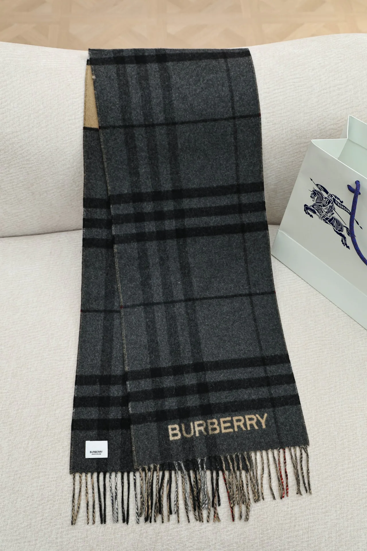Шарфы Burberry 338237