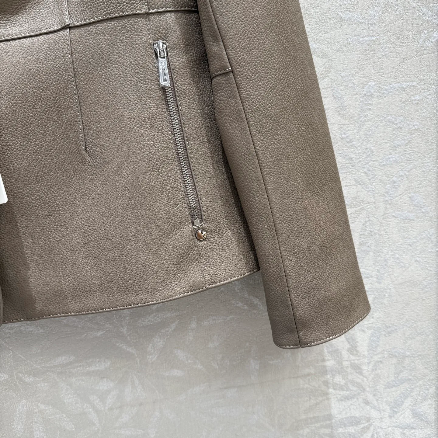 Кожаные Куртки И Дублёнки Женские Hermes 19114343