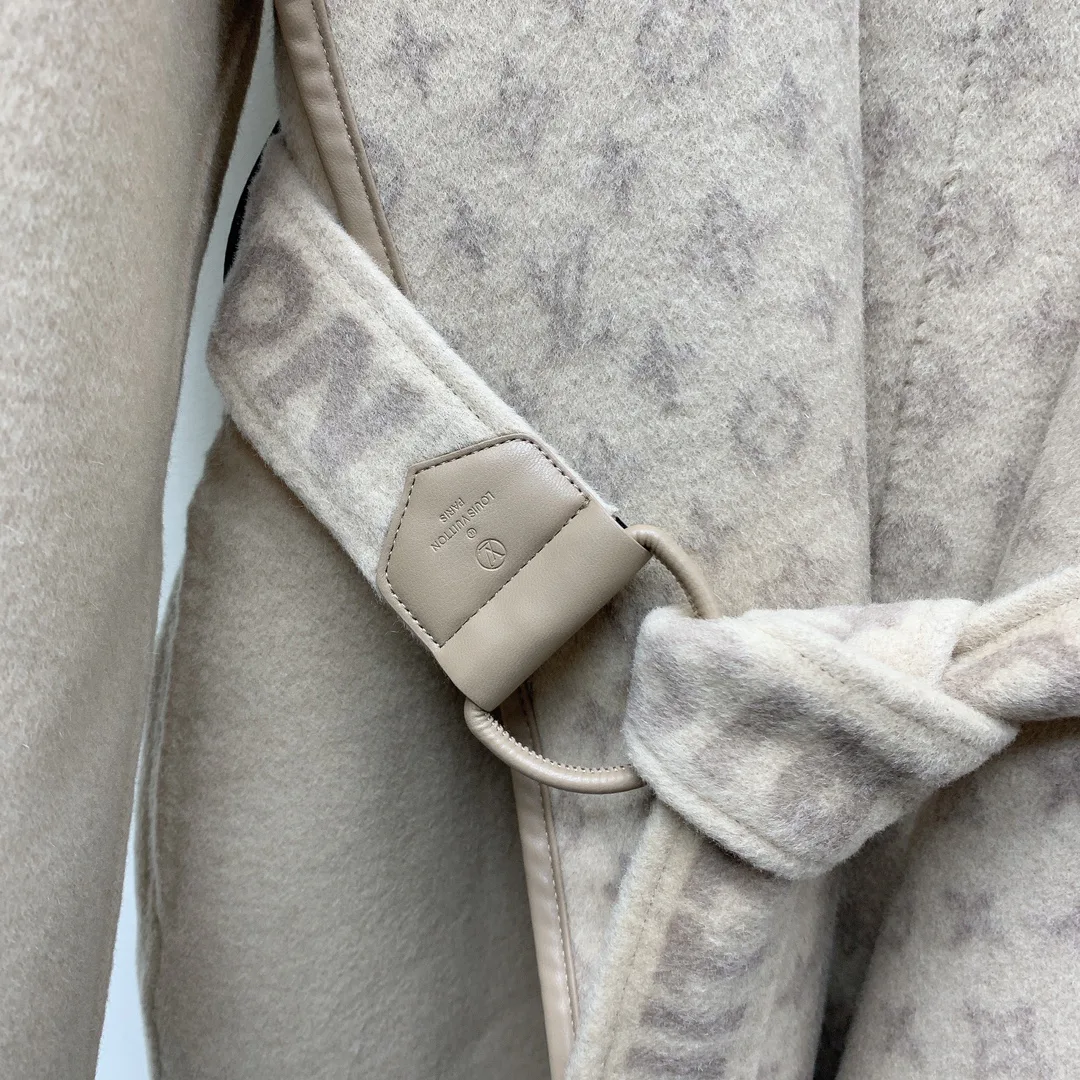 Пальто Женские Louis Vuitton 289142