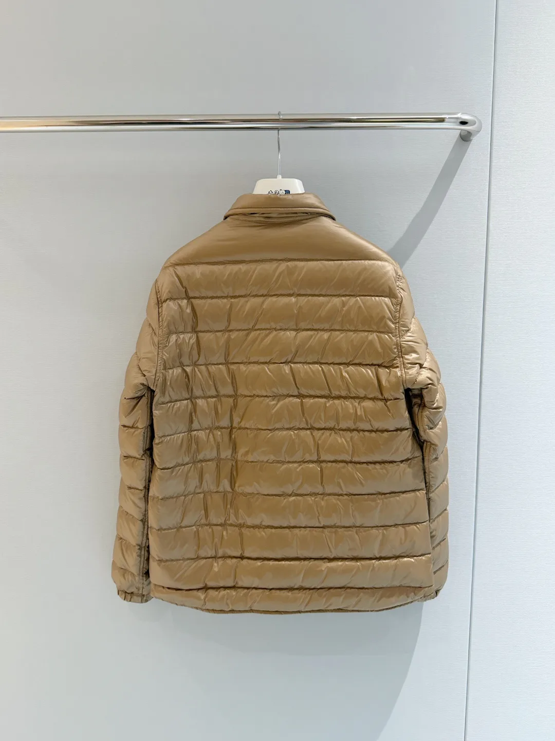 Куртки И Пуховики Женские Moncler 18439952