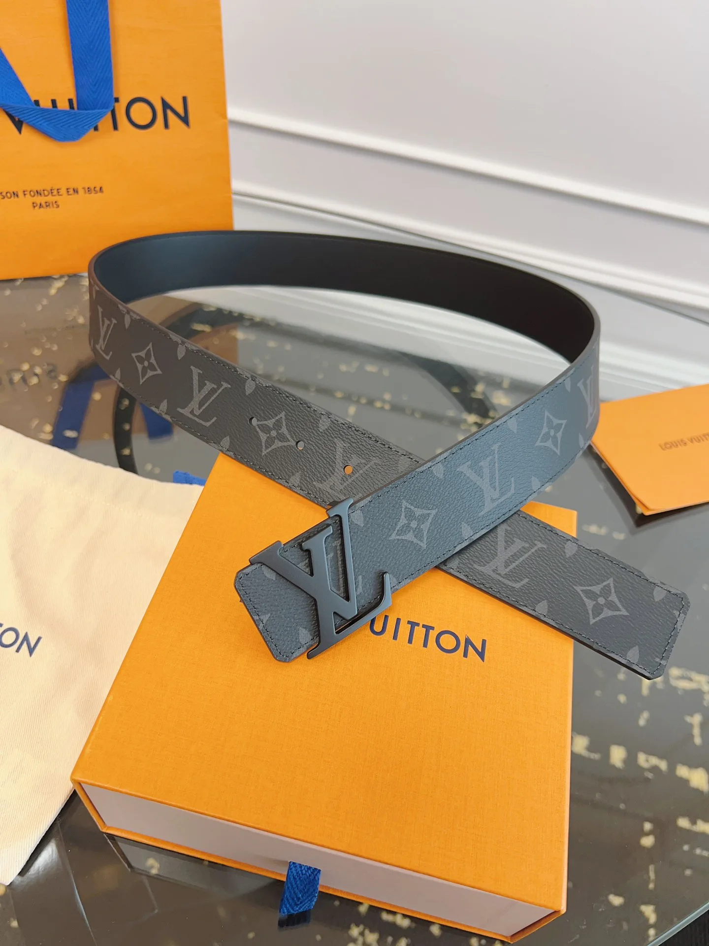 Ремни Louis Vuitton 115190