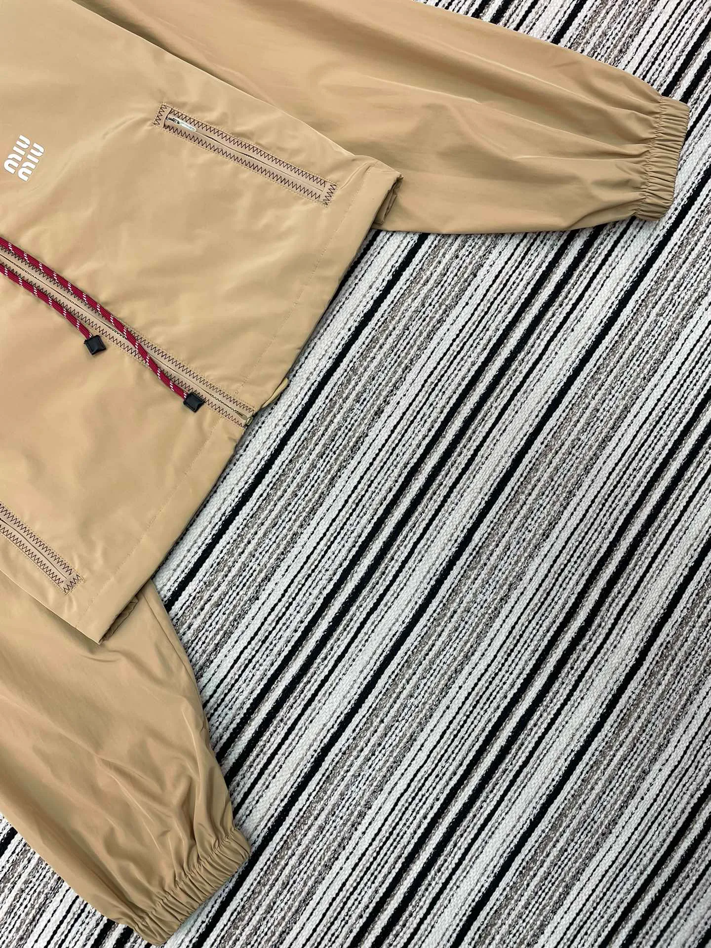 Куртки И Пуховики Женские Miu Miu 10214474