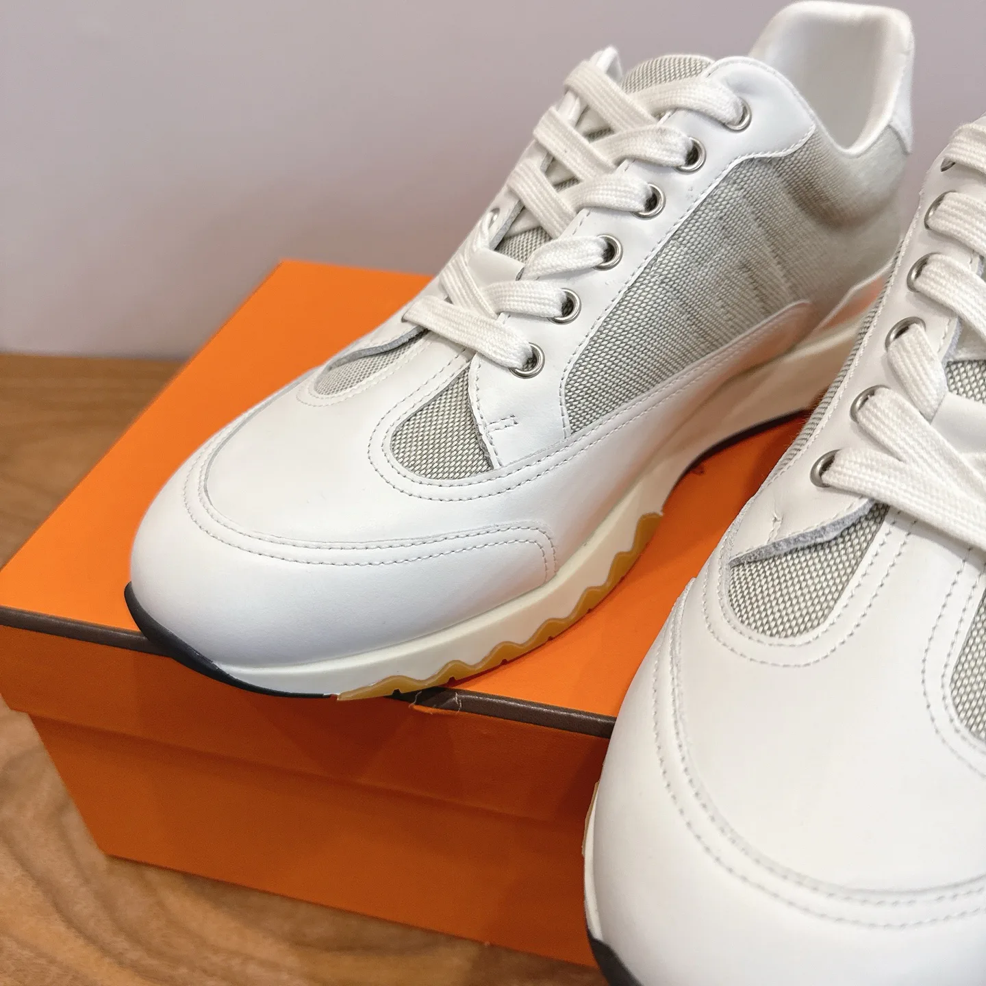 Кроссовки Женские Hermes 1886241