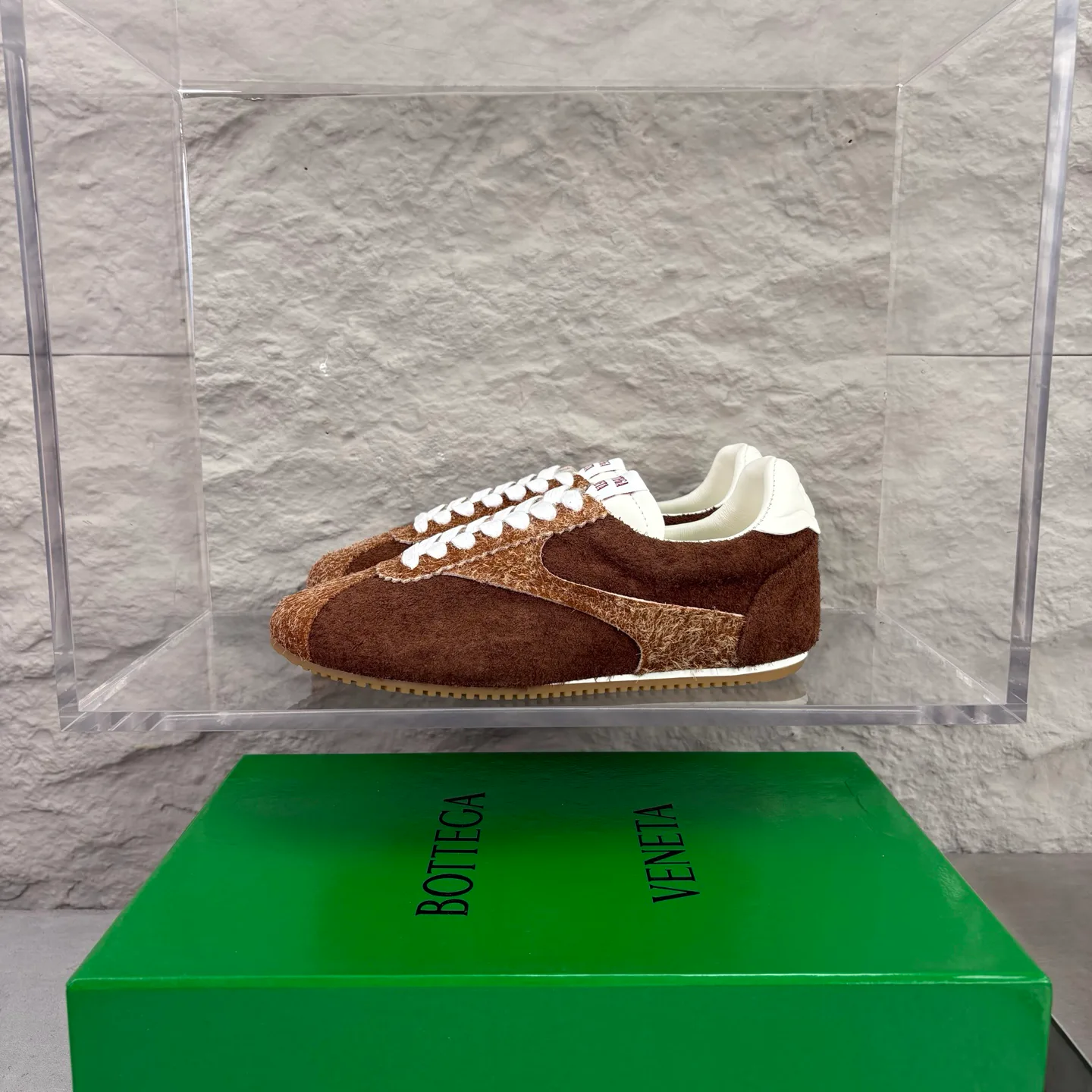 Кроссовки Женские Bottega Veneta 18351659