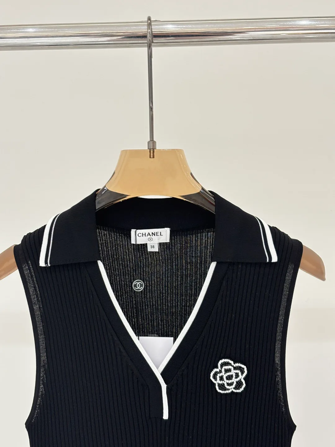Жилеты Женские Chanel 12881223