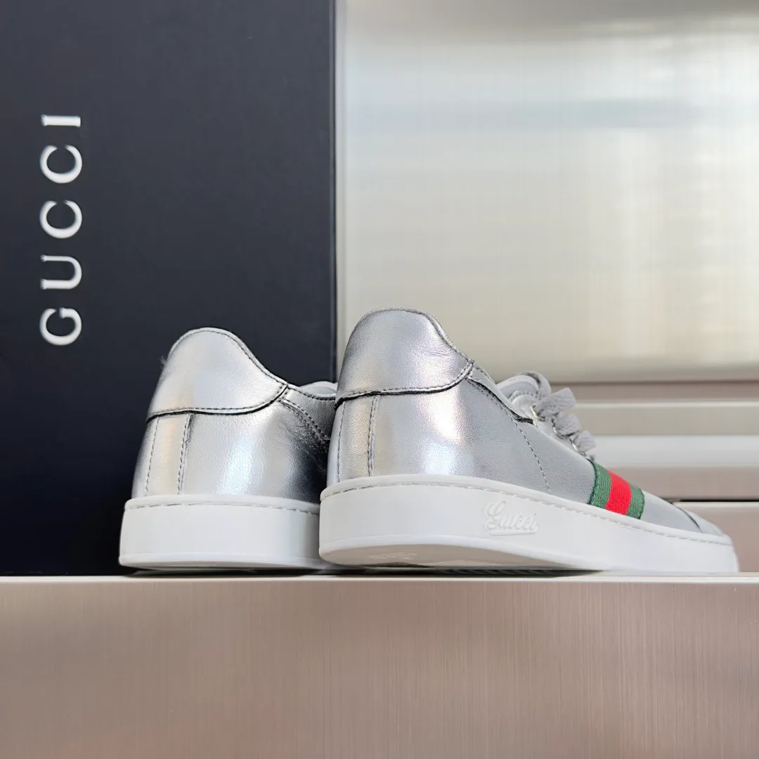 Кроссовки Женские Gucci 19598212