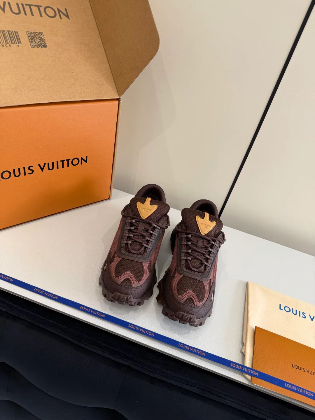 Кроссовки Мужские Louis Vuitton 11497561