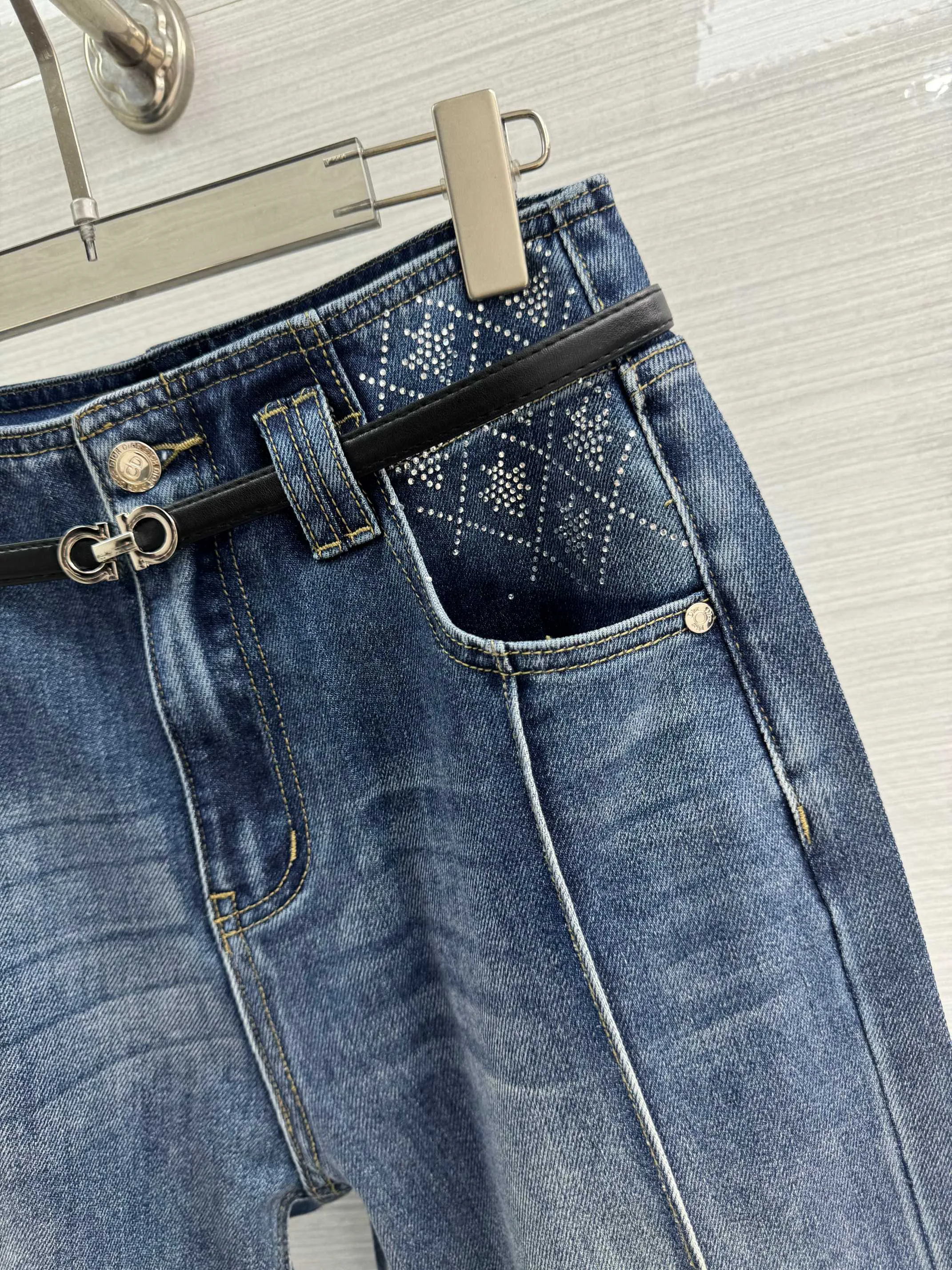 Джинсы Женские Christian Dior 11586350