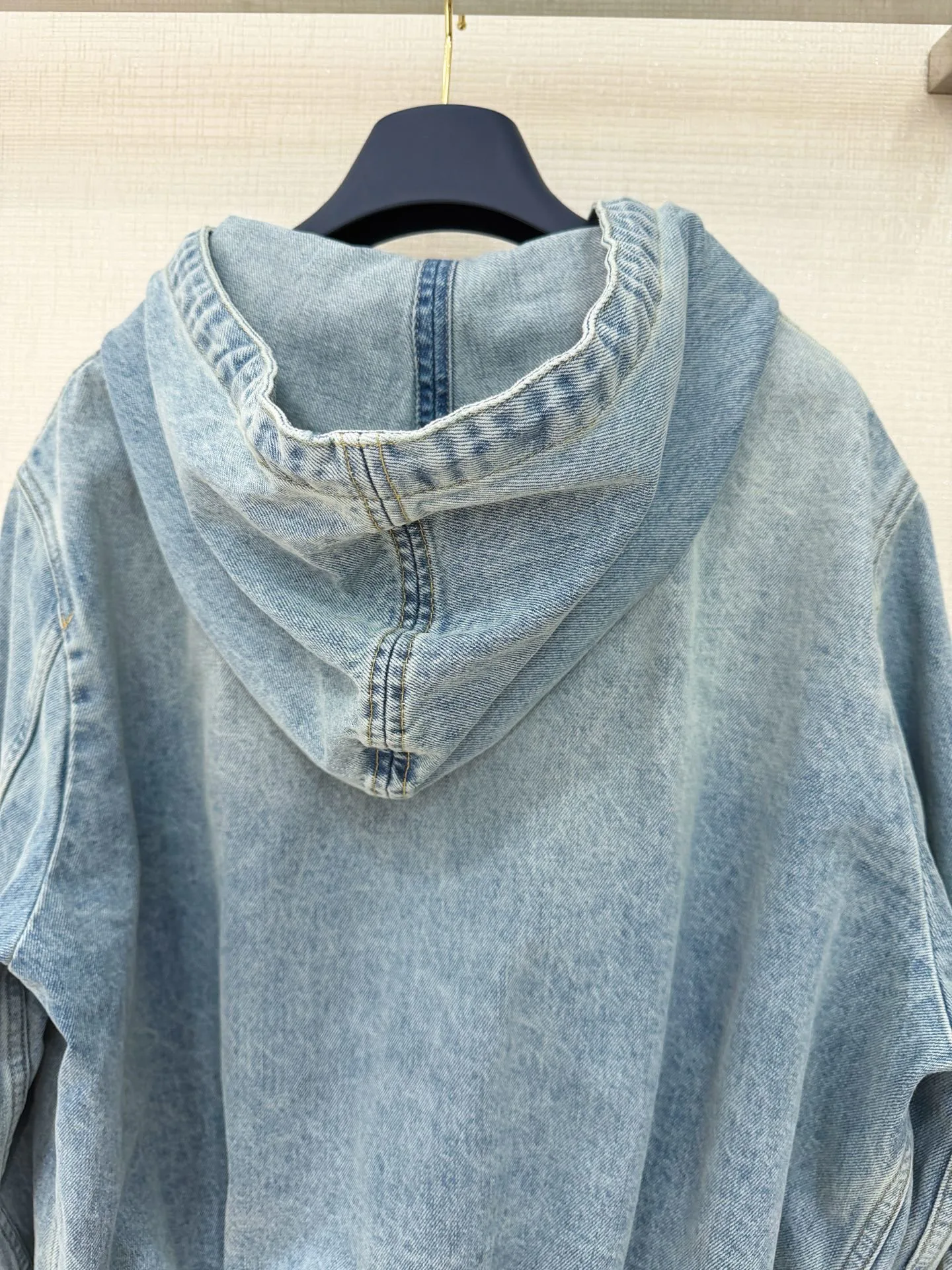 Куртки И Пуховики Женские Louis Vuitton 3859994