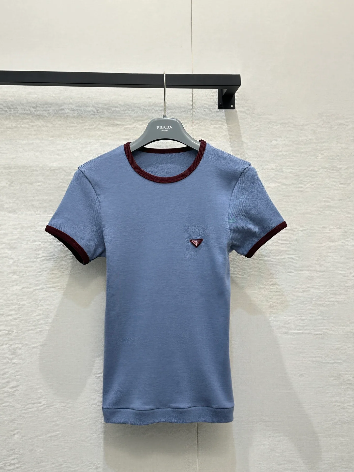 Футболки Женские Prada 11943381