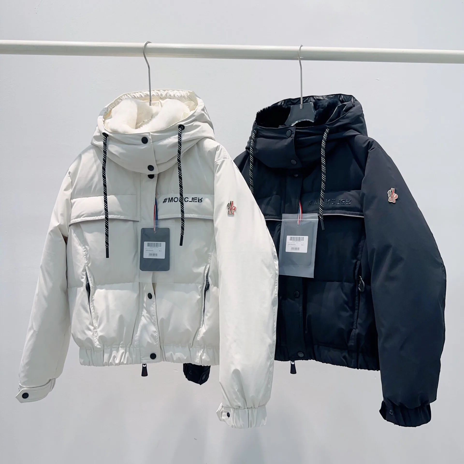 Куртки И Пуховики Женские Moncler 18710272