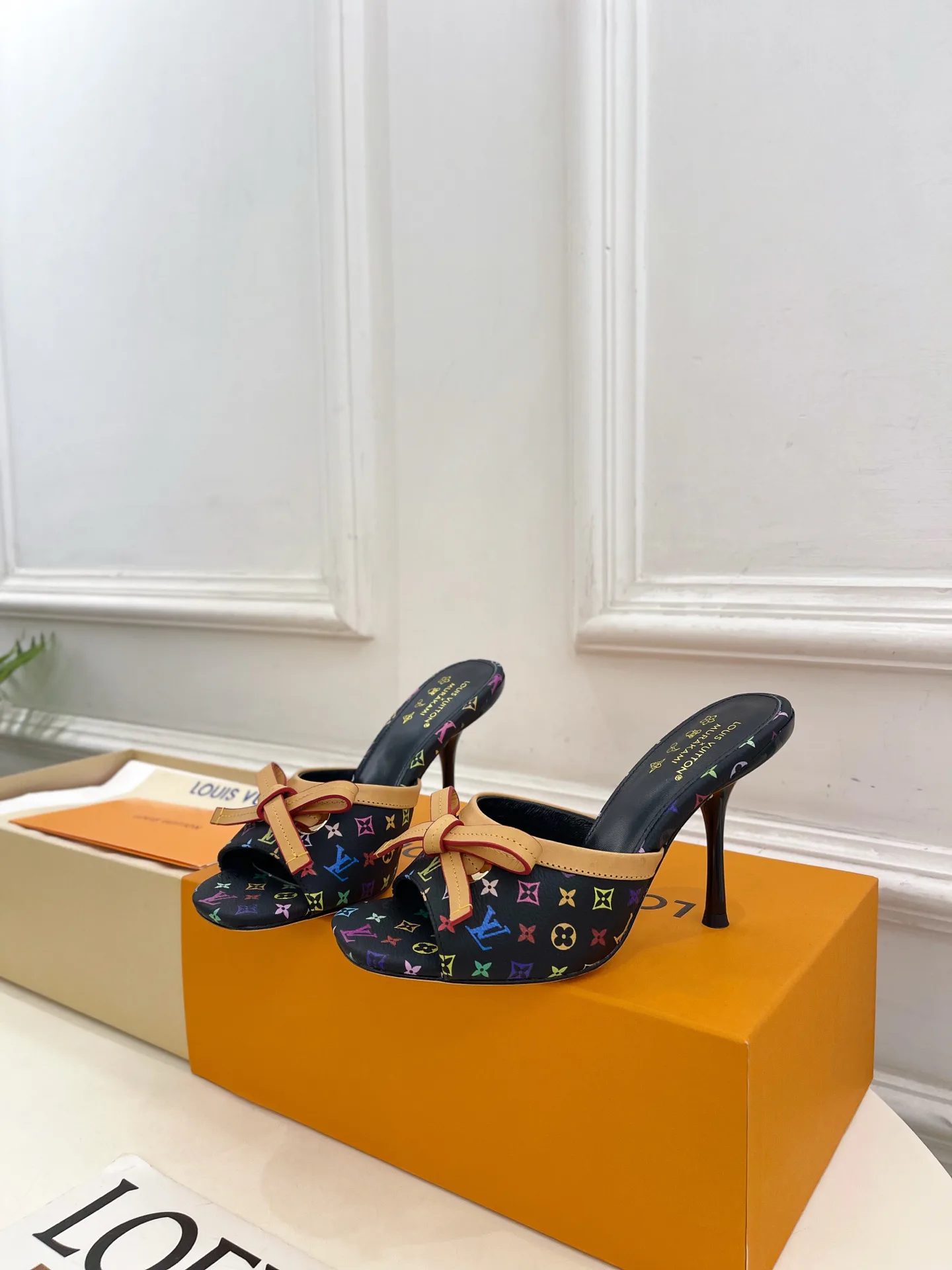 Сандалии Женские Louis Vuitton 11372190