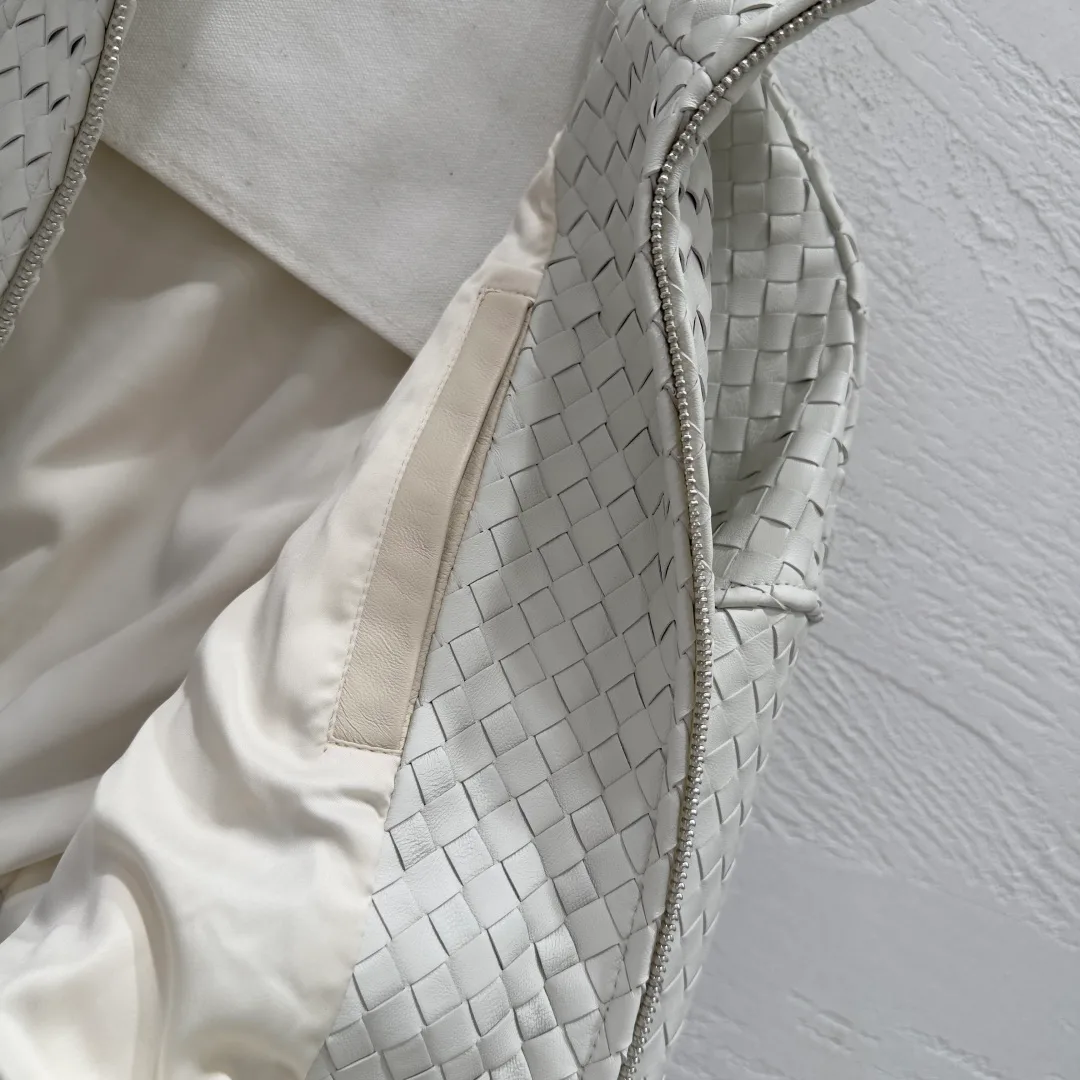 Кожаные Куртки И Дублёнки Женские Bottega Veneta 16933275