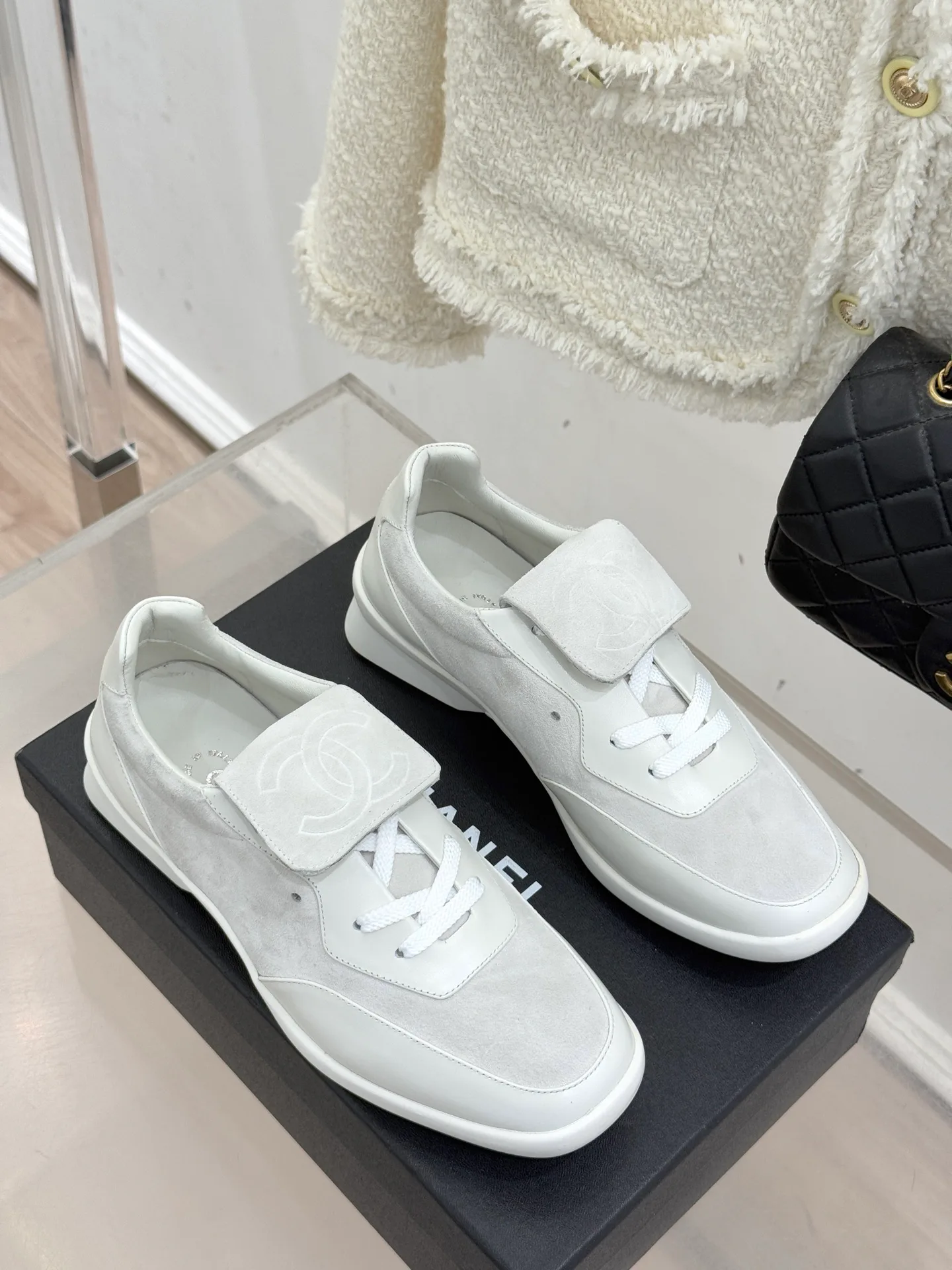 Кроссовки Женские Chanel 231657