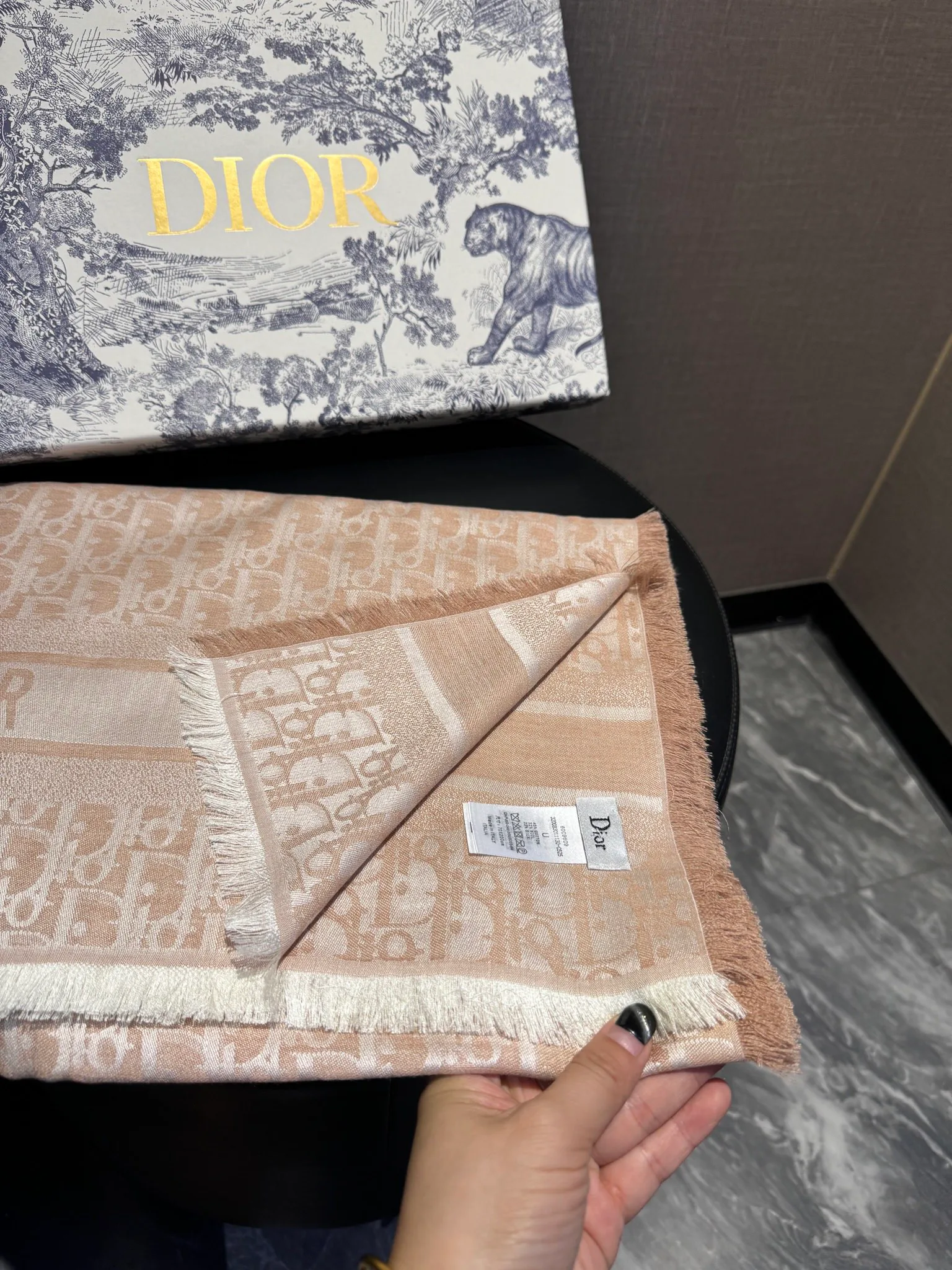Шарфы Christian Dior 18627376