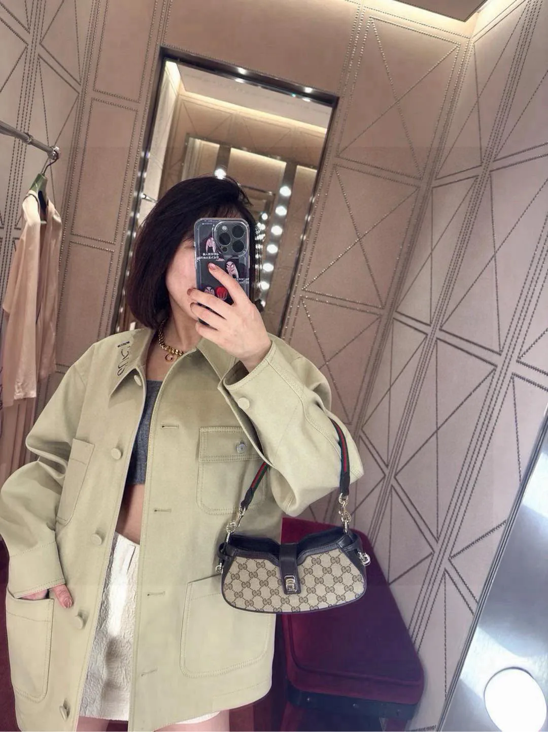 Куртки И Пуховики Женские Gucci 18144