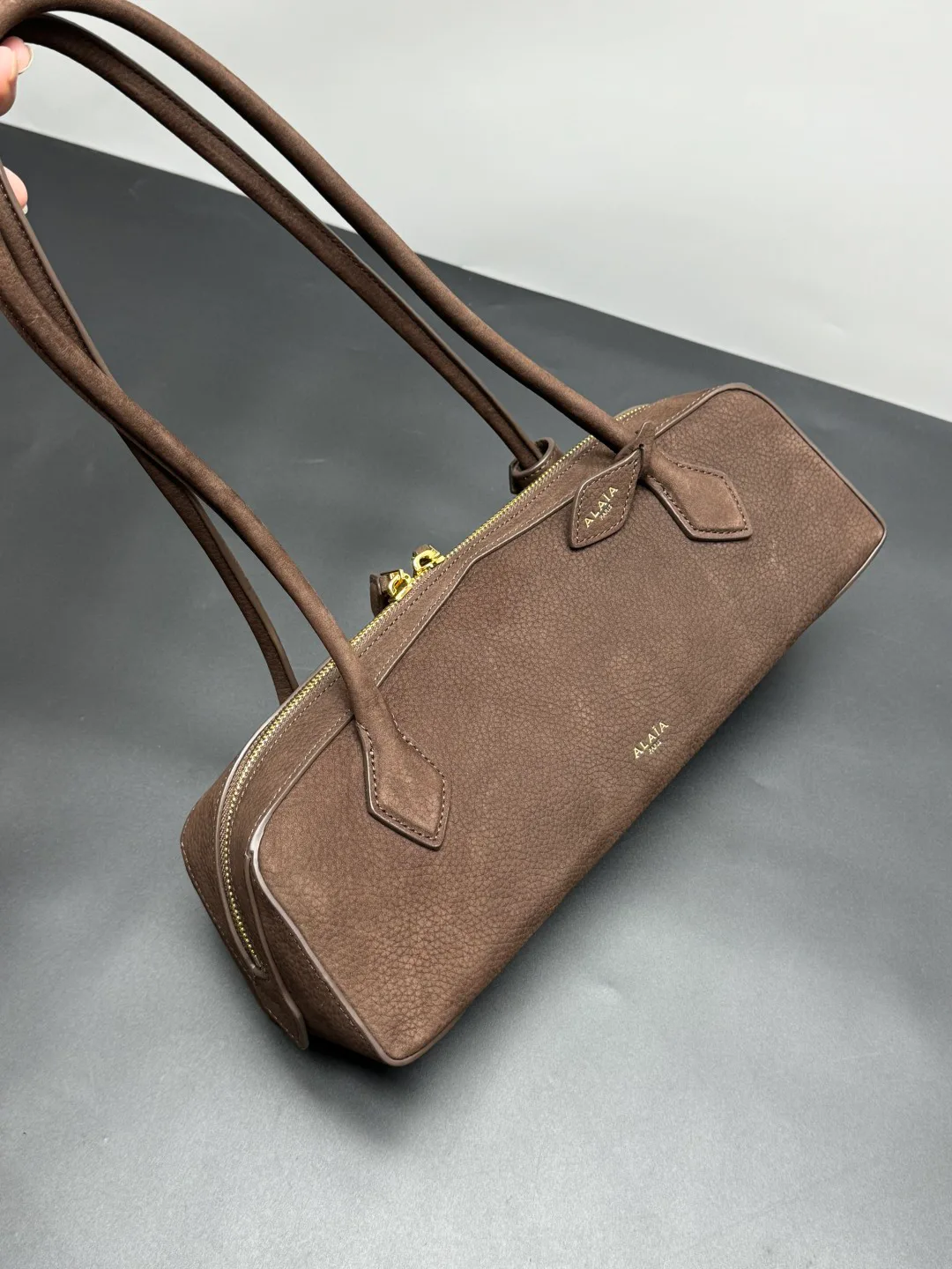 Классические Сумки Женские Alaia 11667416