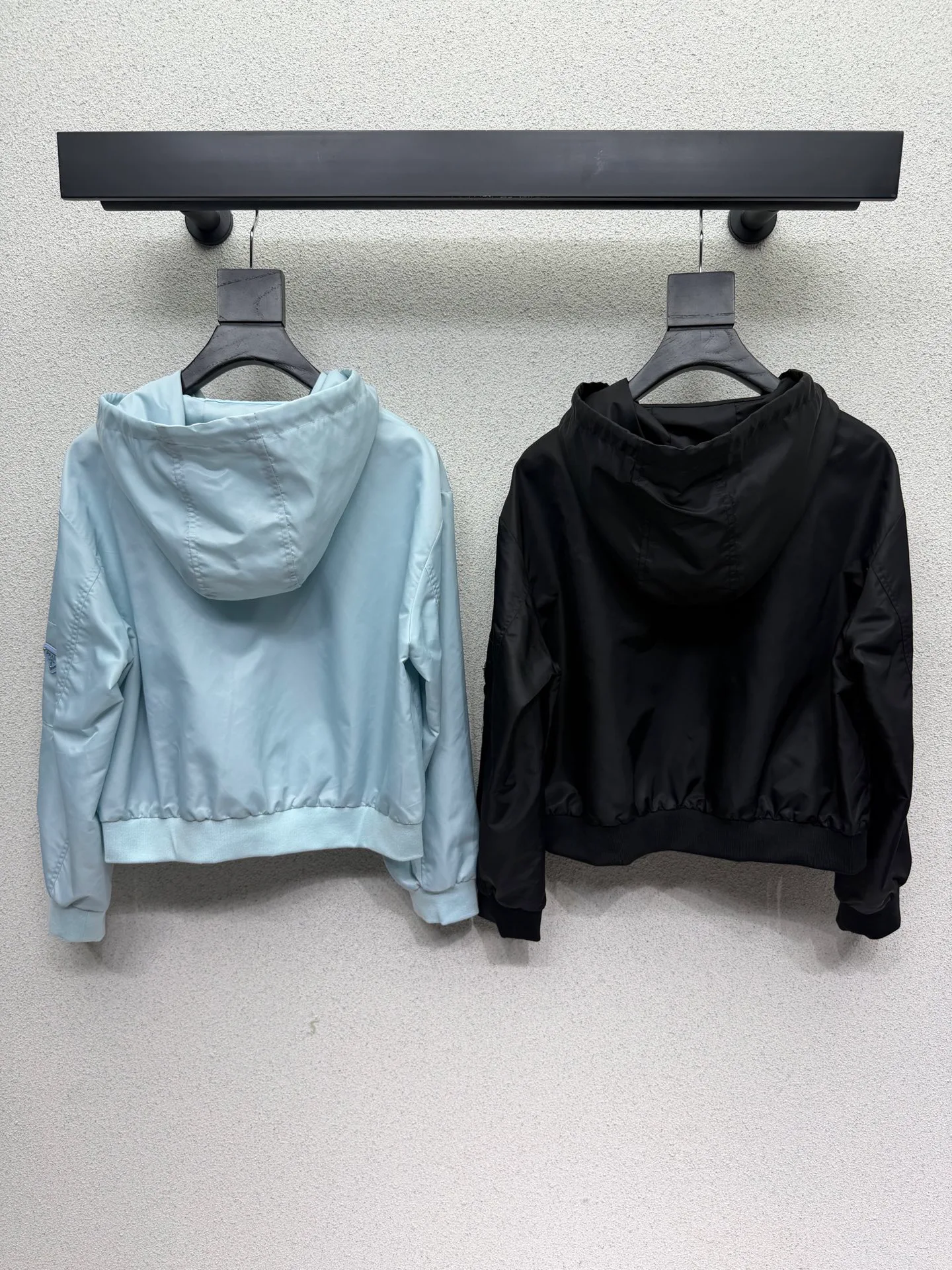 Куртки И Пуховики Женские Prada 11827932