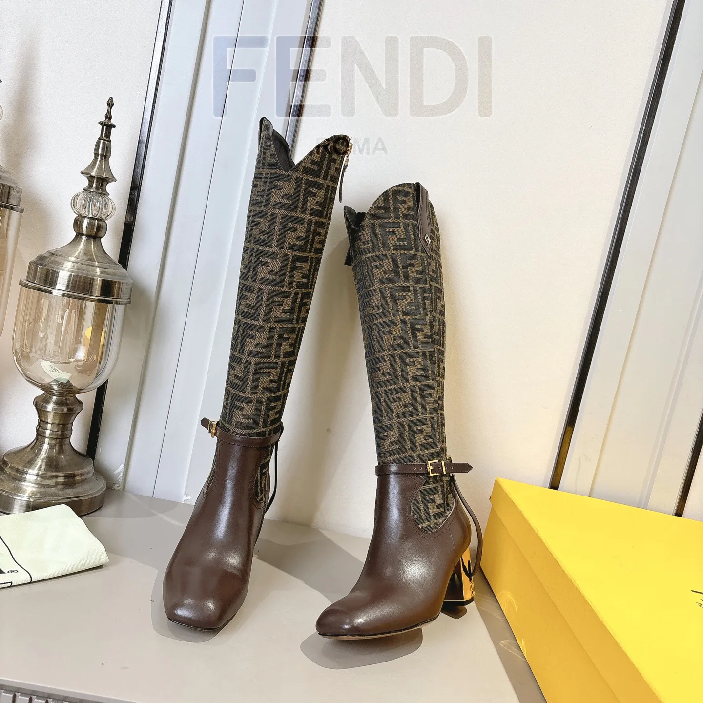 Сапоги Женские Fendi 18247882