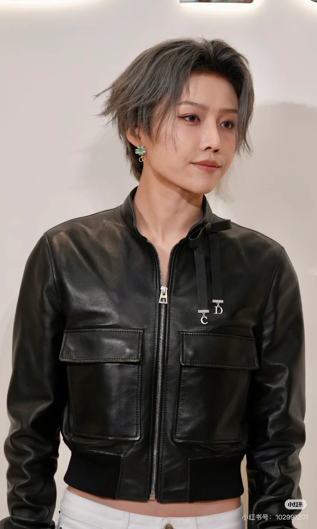 Кожаные Куртки И Дублёнки Женские Christian Dior 11683665